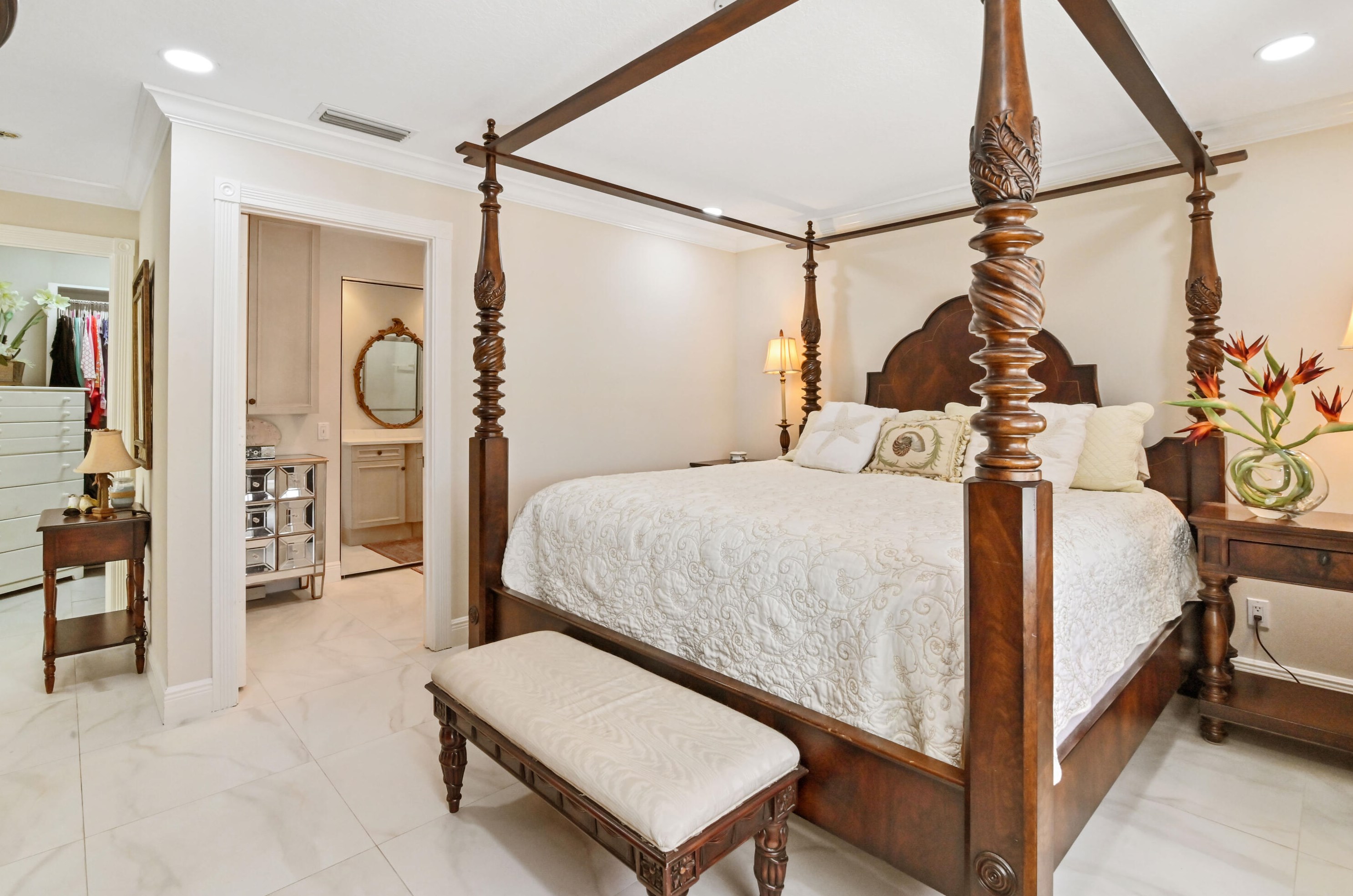 8065 Peppercorn Ct, Hobe Sound FL  33455-8264 exterior