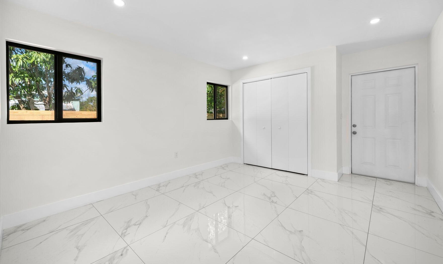 1367 41st St, Miami FL  33142-4889 exterior