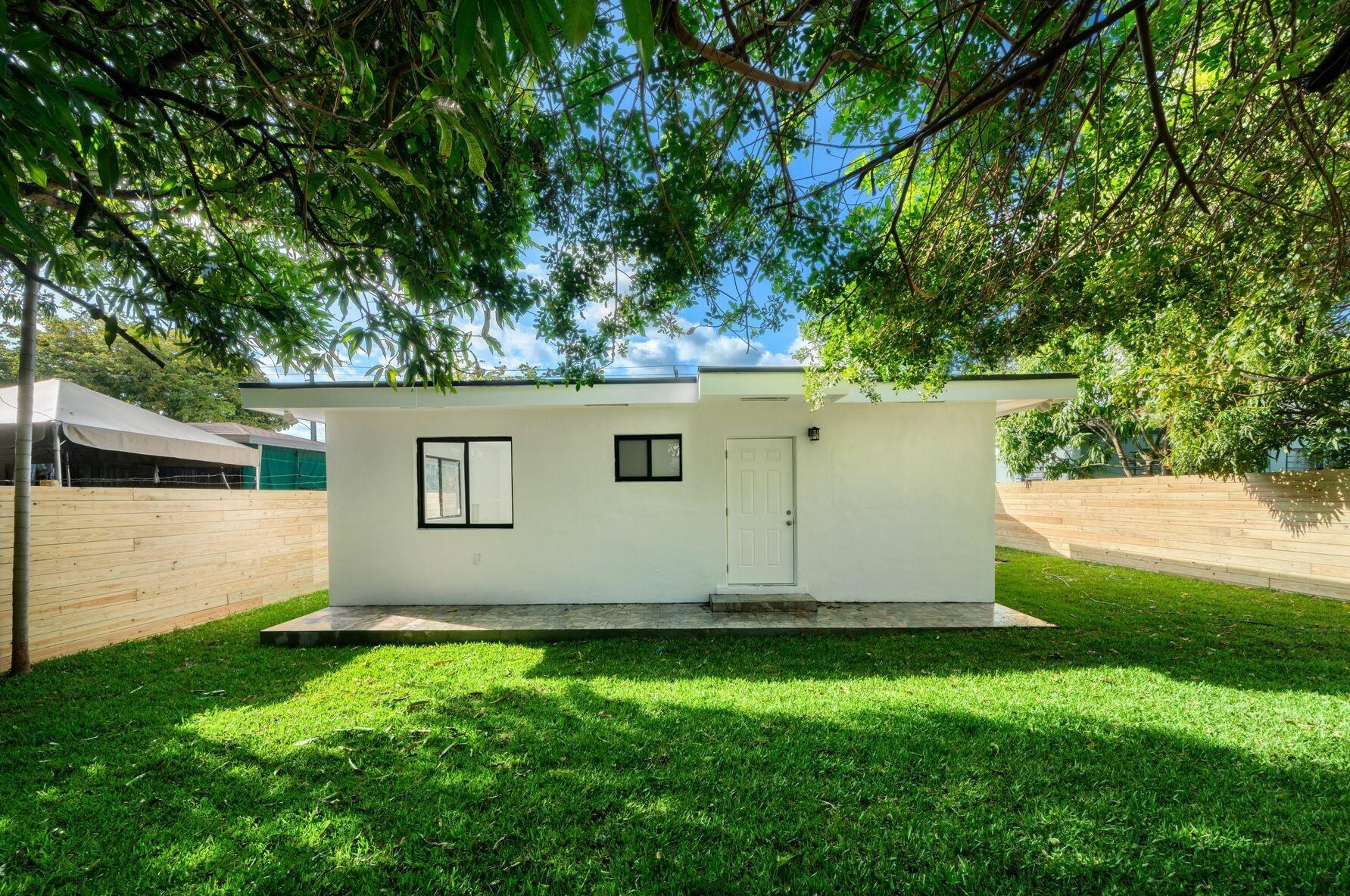 1367 41st St, Miami FL  33142-4889 exterior