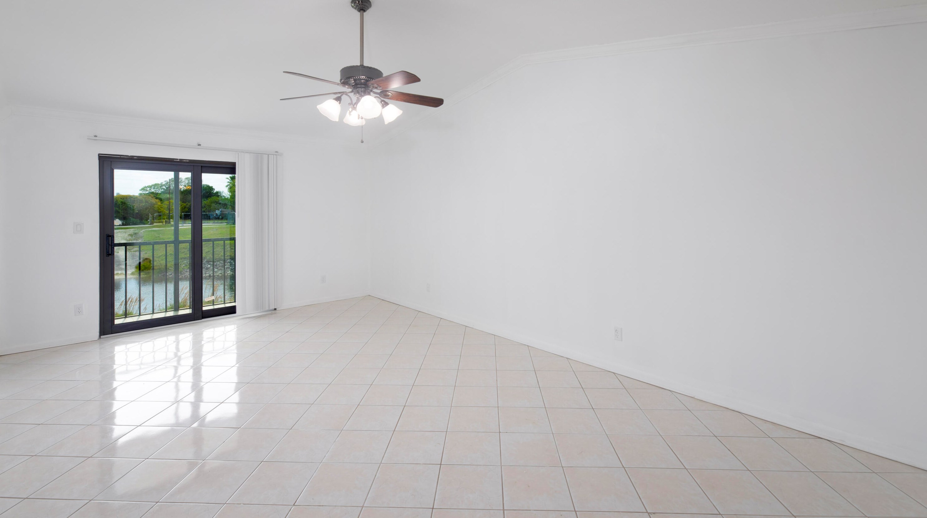 9467 Boca Cove Cir #811, Boca Raton, FL 33428