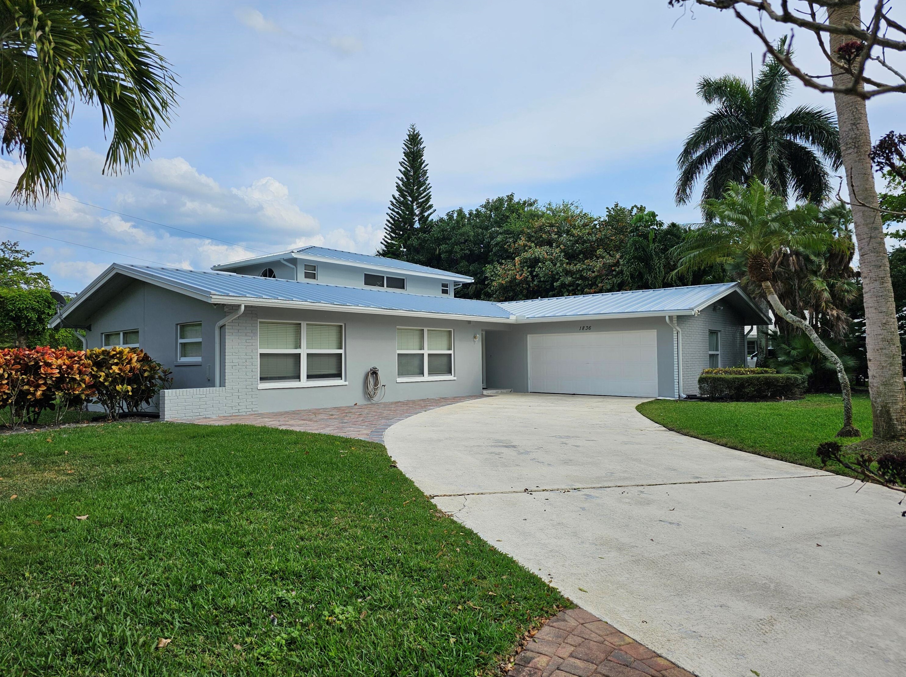 1836 Emilio Ln, West Palm Beach, FL 33406
