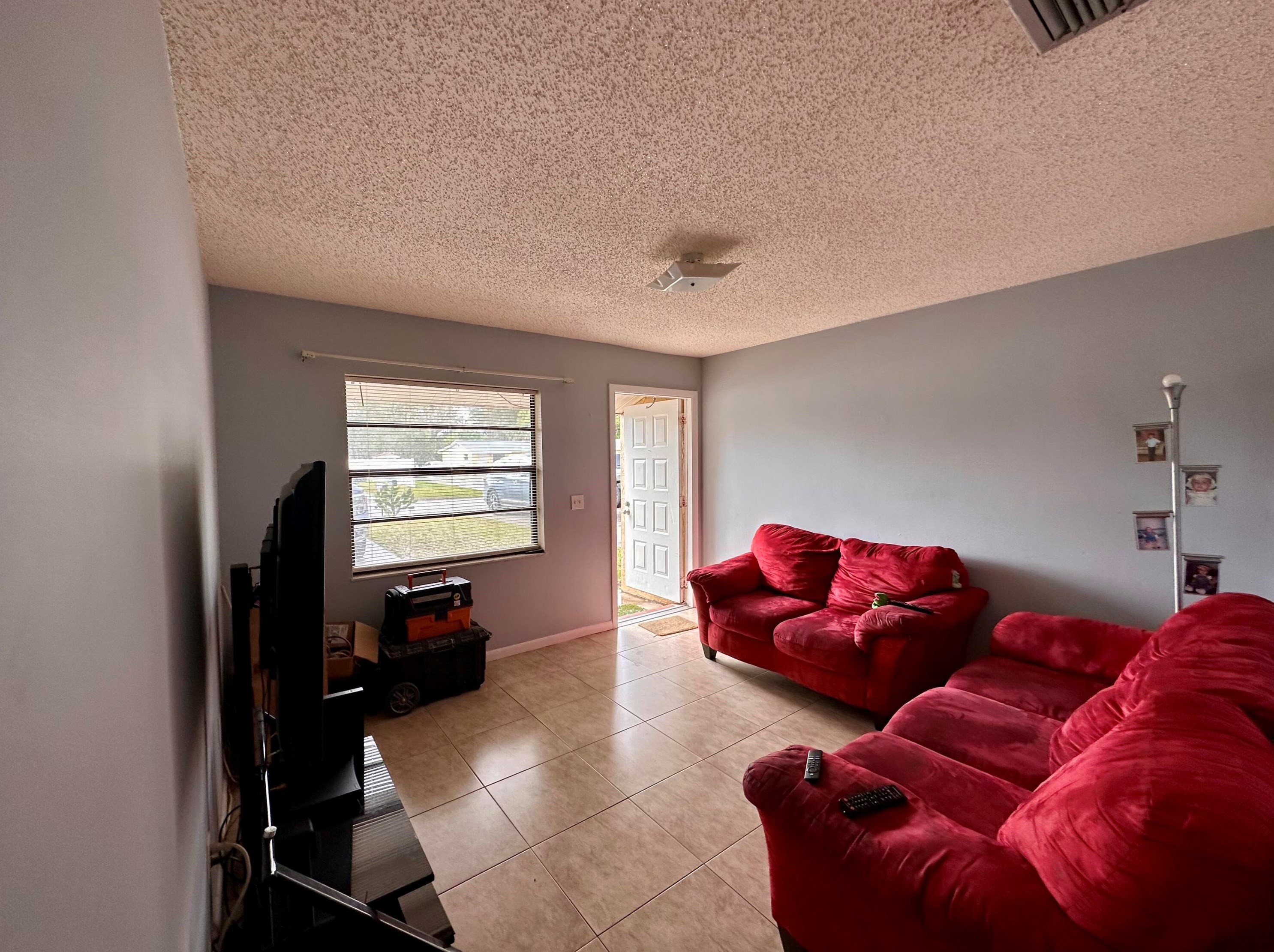 510 Wisteria Ave, Fort Pierce FL 34982-5967 exterior