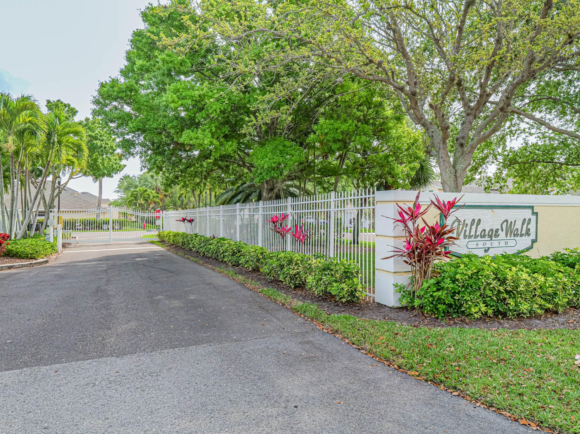 561 6th St, Vero Beach, FL 32962