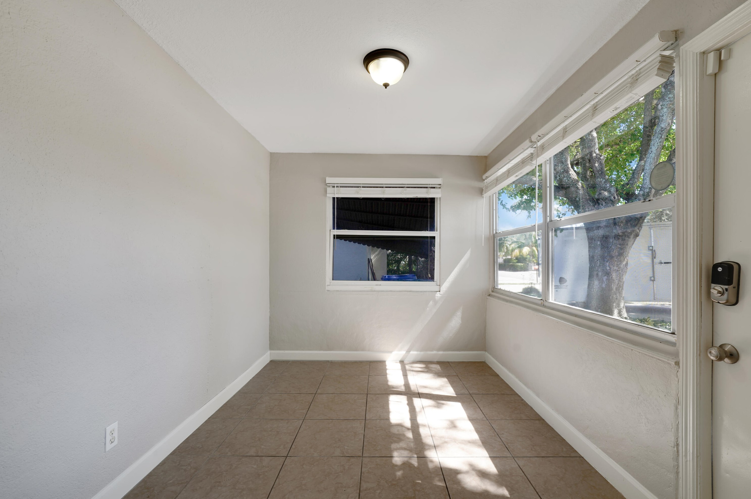 125 Hart St, Lake Worth FL  33462-4617 exterior