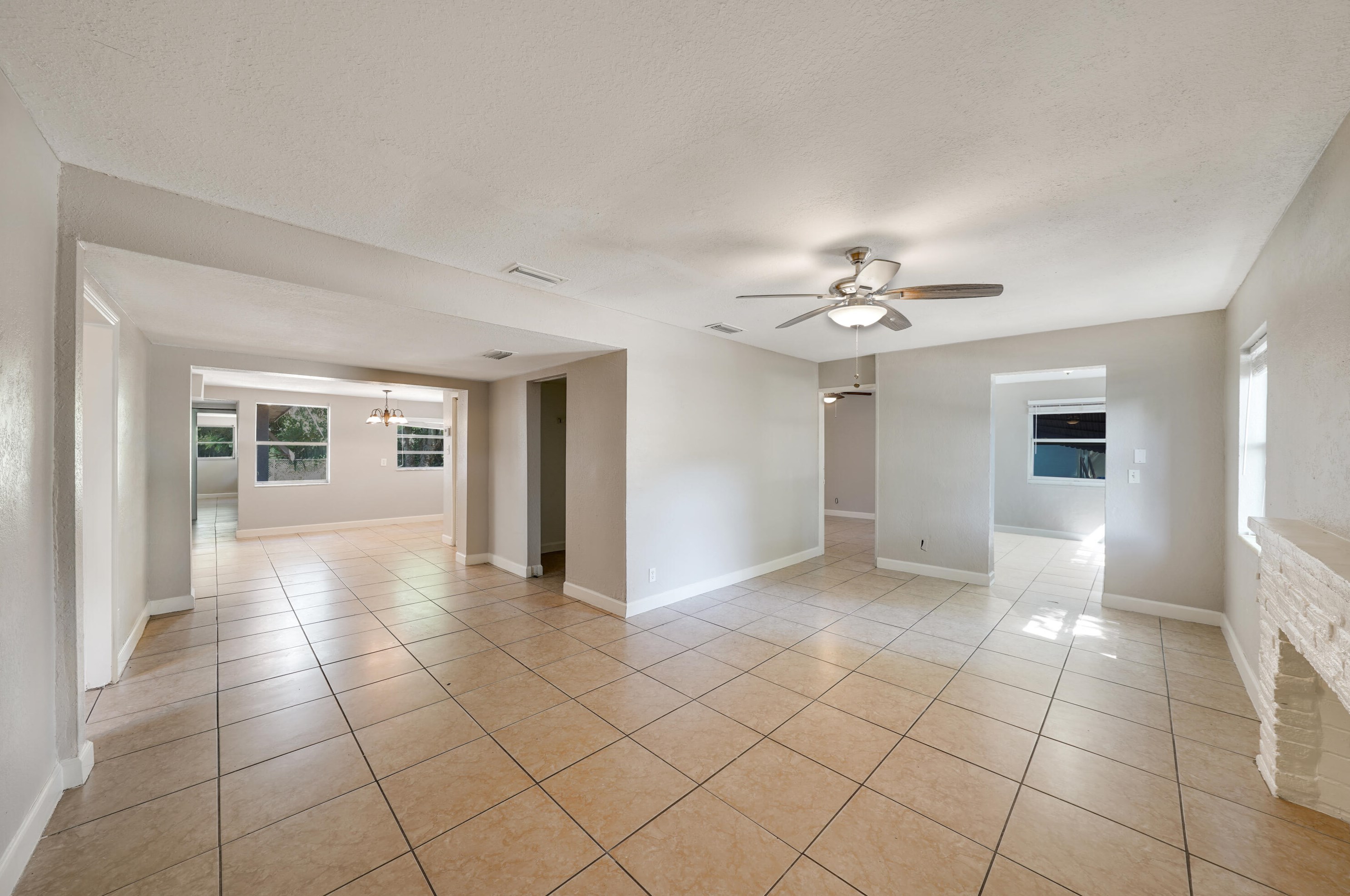 125 Hart St, Lake Worth FL  33462-4617 exterior