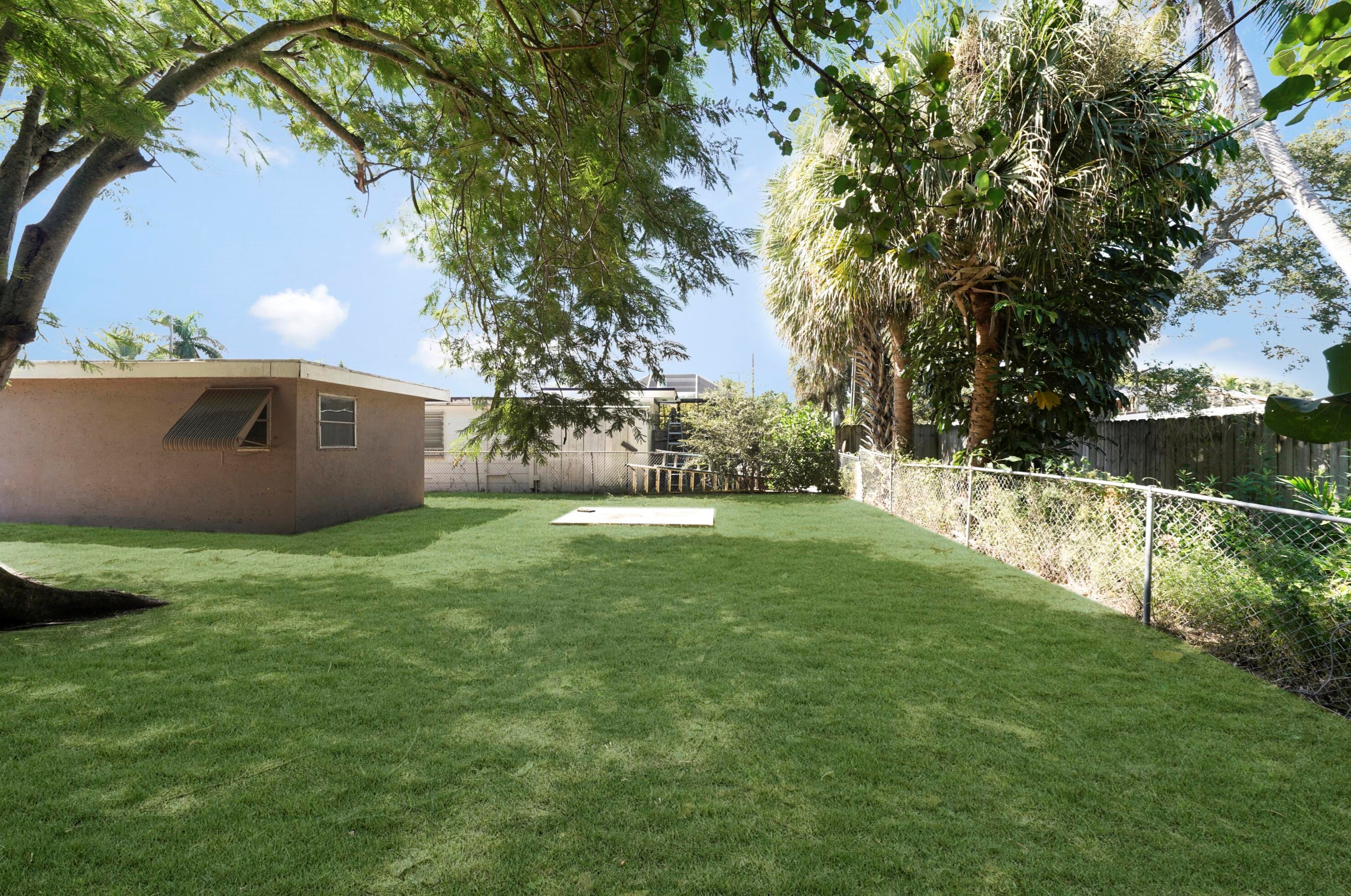 125 Hart St, Lake Worth FL  33462-4617 exterior