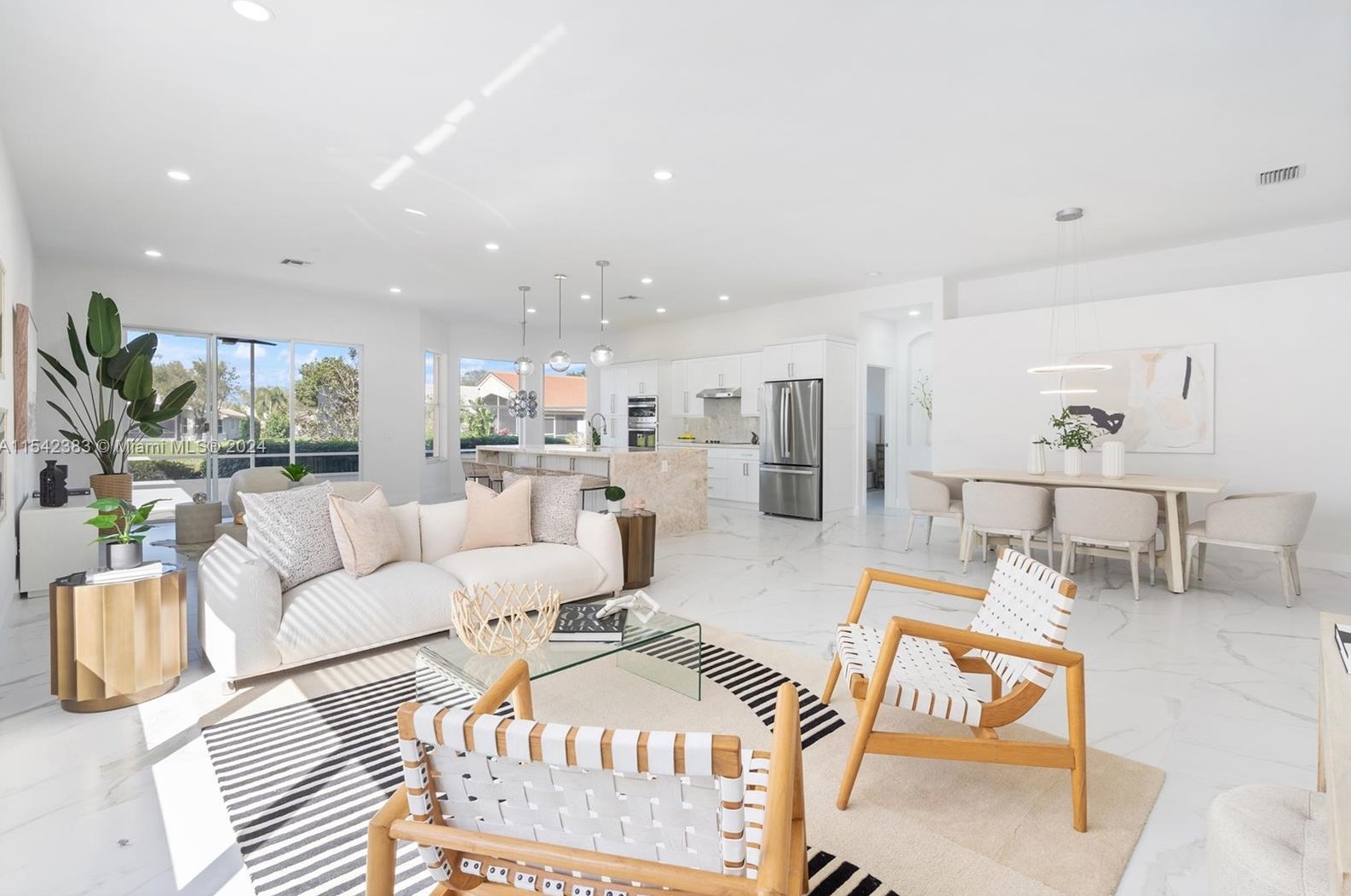 6635 Bali Hai Dr, Boynton Beach FL 33437-7046 exterior