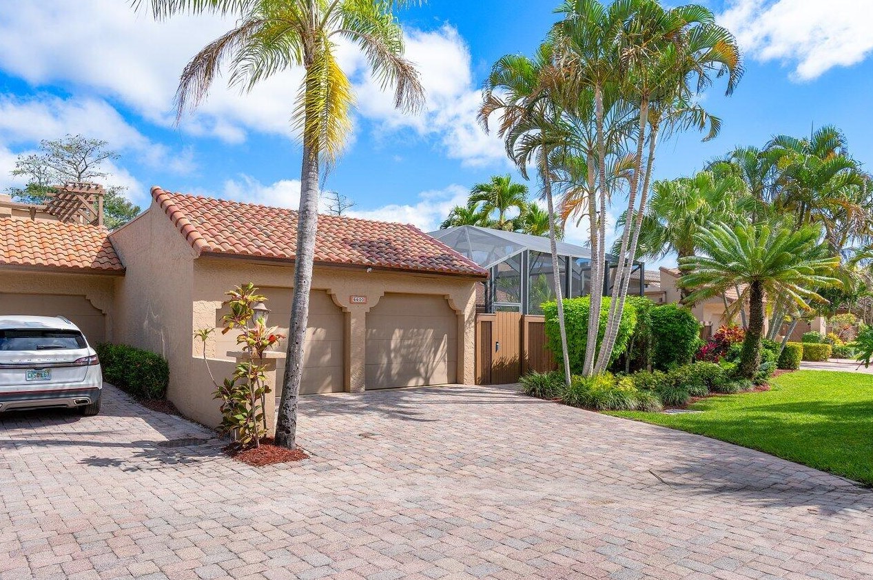 6600 Patio Ln, Boca Raton, FL 33433