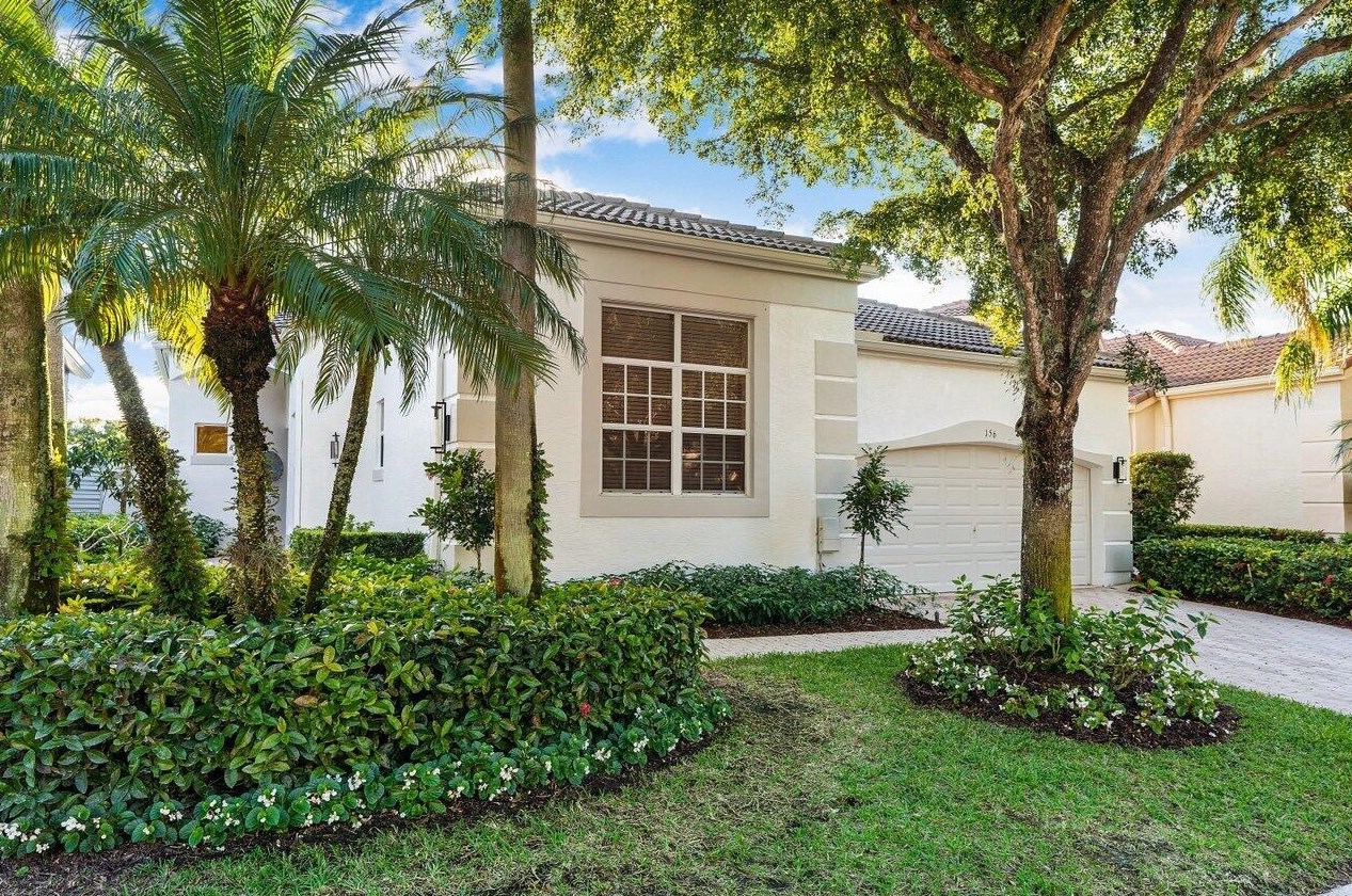 156 Sunset Bay Dr, West Palm Beach FL  33418-4587 exterior