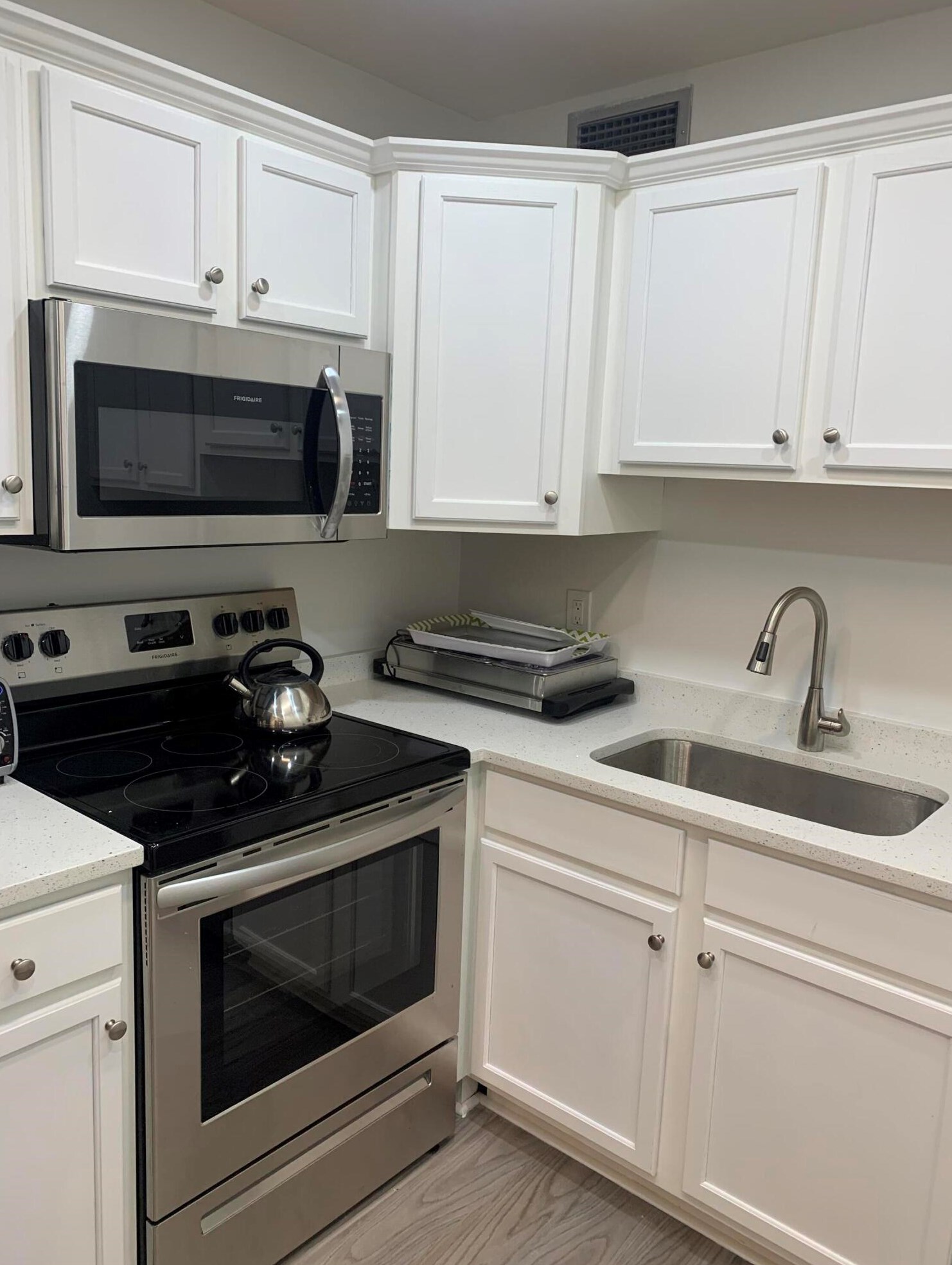 22 Chatham A, West Palm Beach, FL 33417-1804