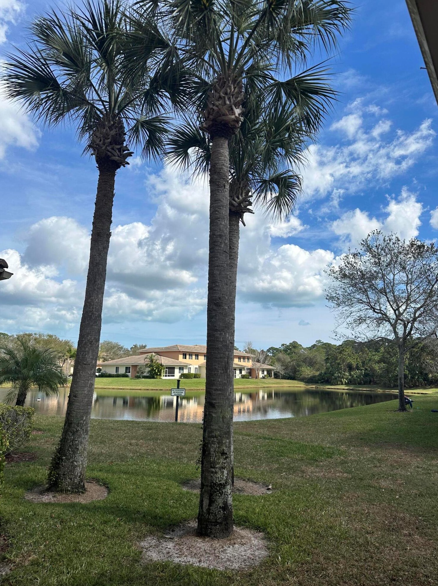 2534 Stockbridge Sq, Vero Beach, FL 32962-4215