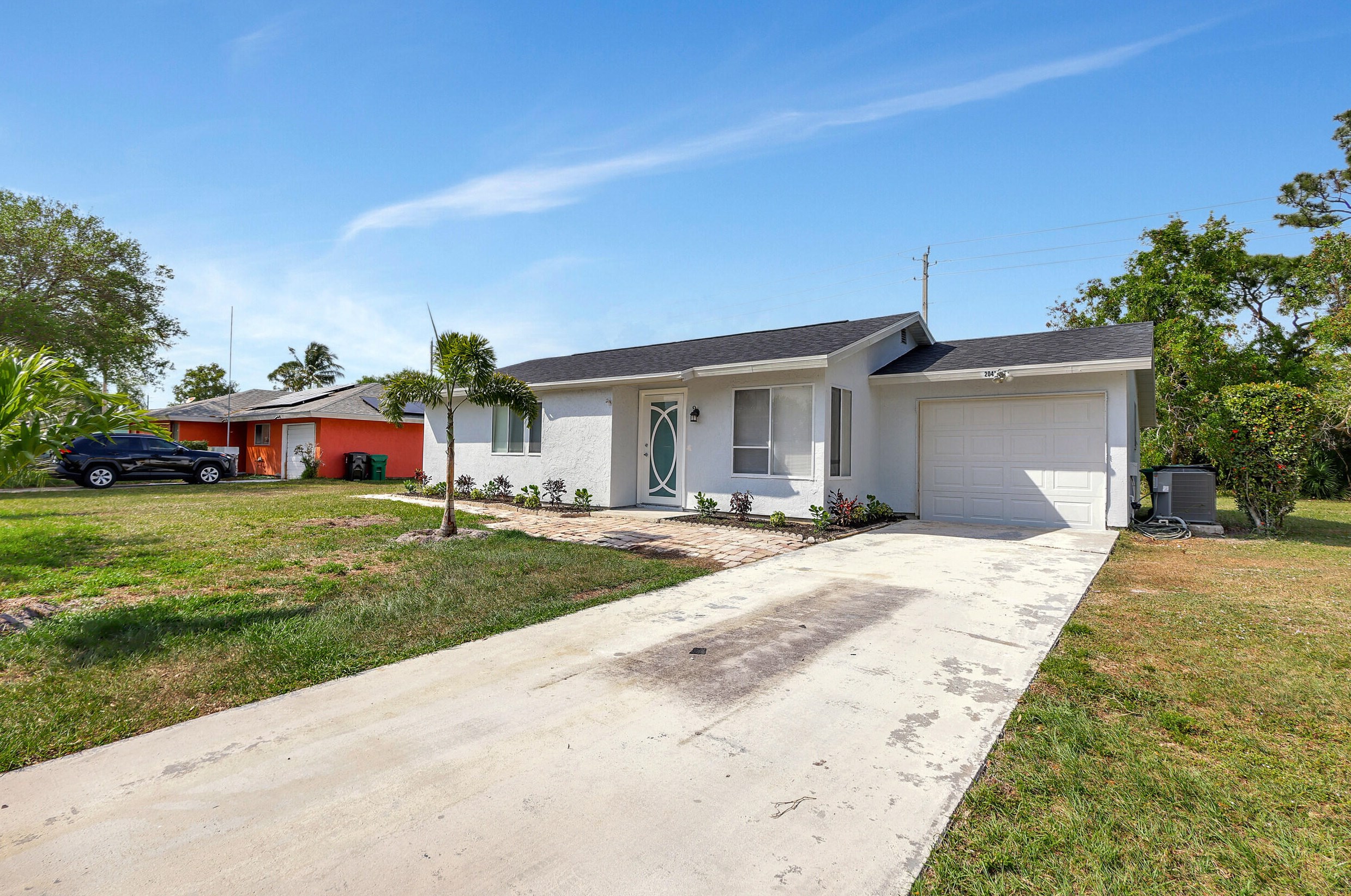 2041 Rainier Rd, Fort Pierce FL  34952-7613 exterior