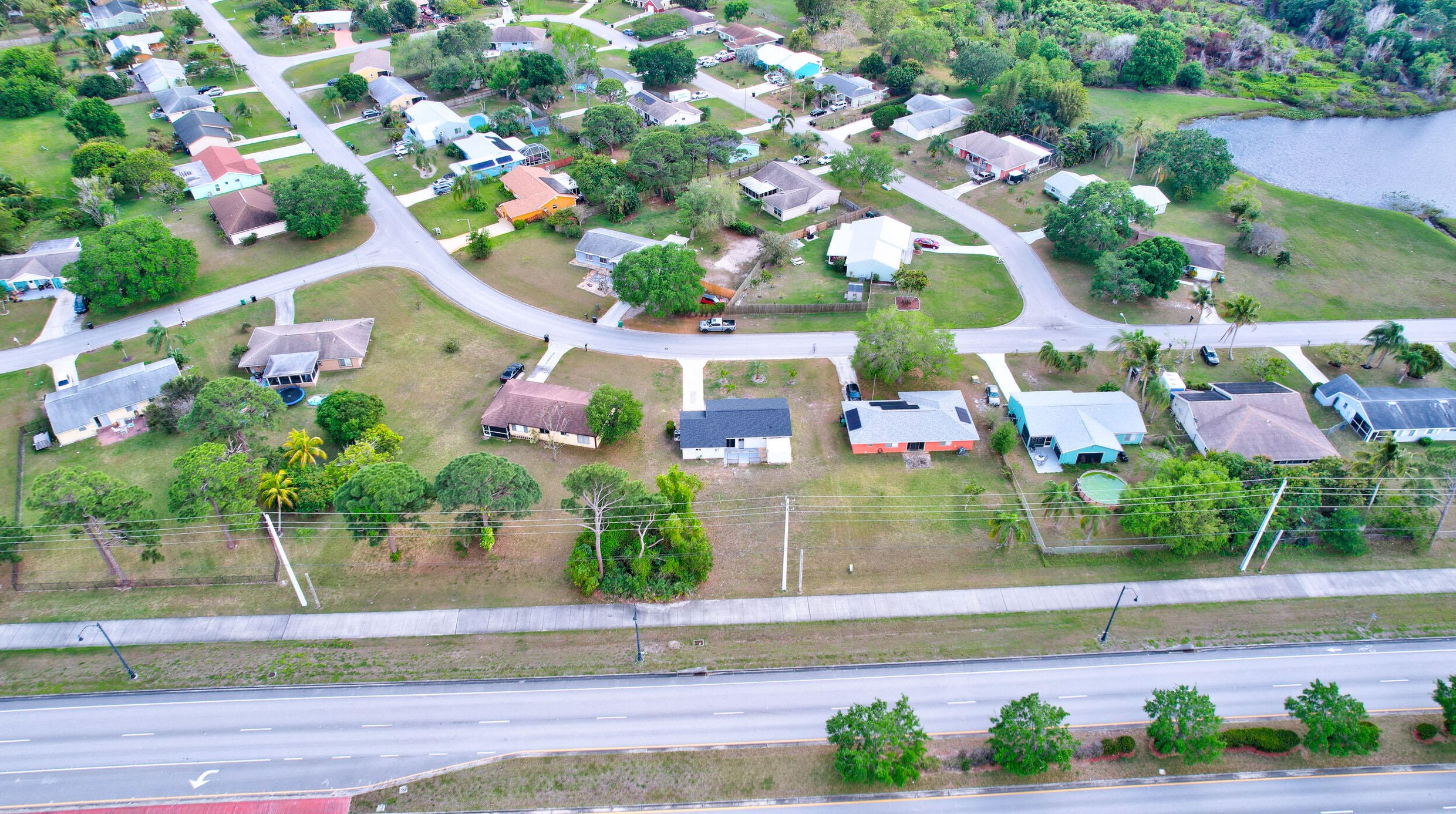 2041 Rainier Rd, Fort Pierce FL  34952-7613 exterior