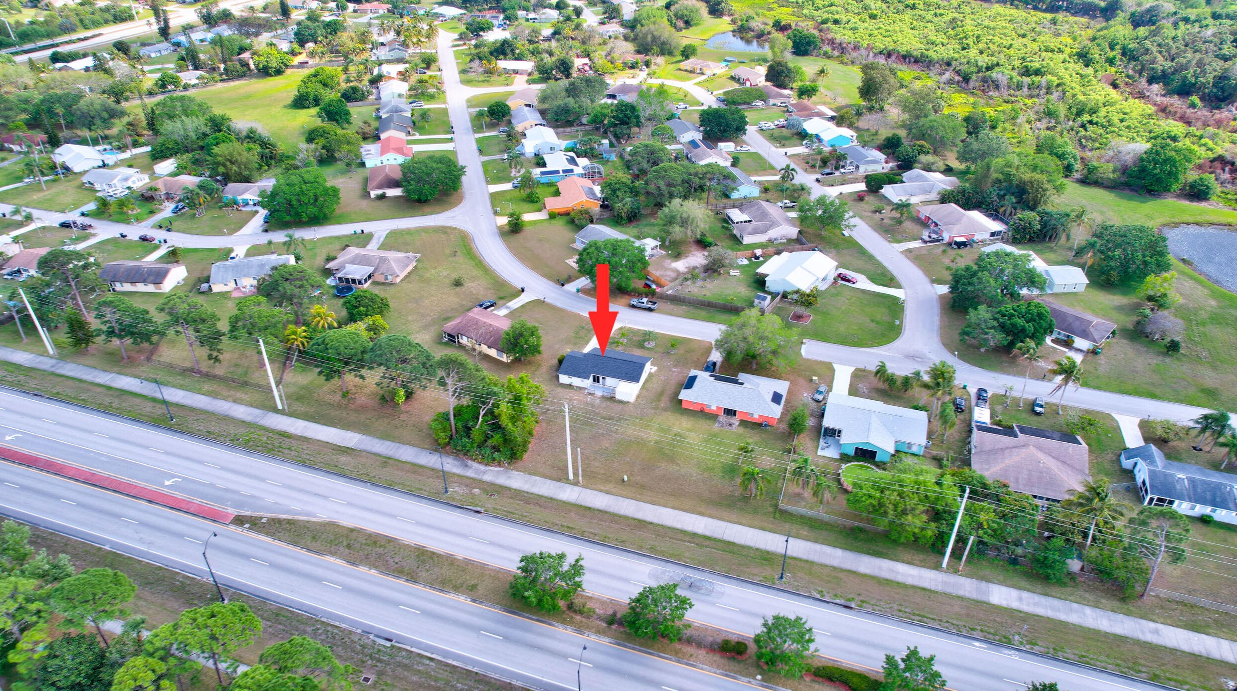 2041 Rainier Rd, Fort Pierce FL  34952-7613 exterior