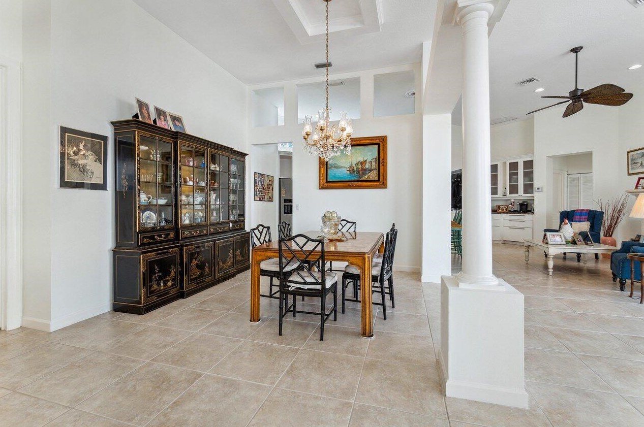 109 Coral Cay Dr, West Palm Beach FL  33418-4005 exterior