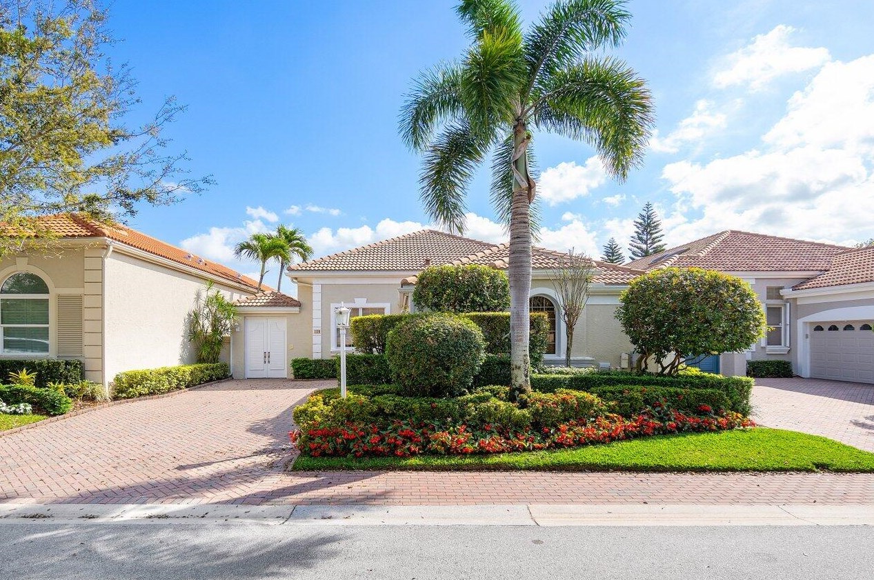 109 Coral Cay Dr, West Palm Beach FL  33418-4005 exterior
