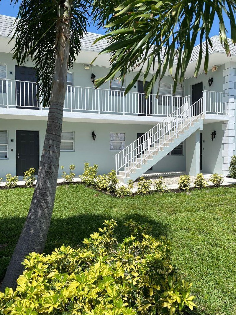 875 Sw 4th Ct #17, Boca Raton, FL 33432