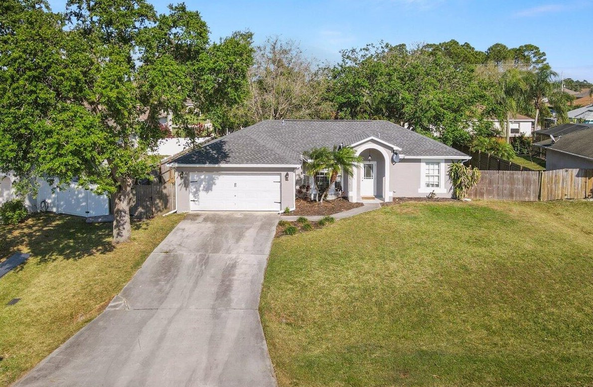 4243 Utterback St, Fort Pierce, FL 34953-6856