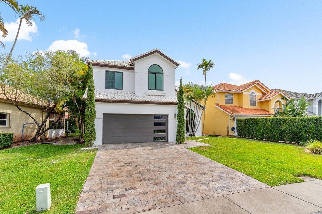 20896 La Questa Ct, Boca Raton, FL 33428-1233