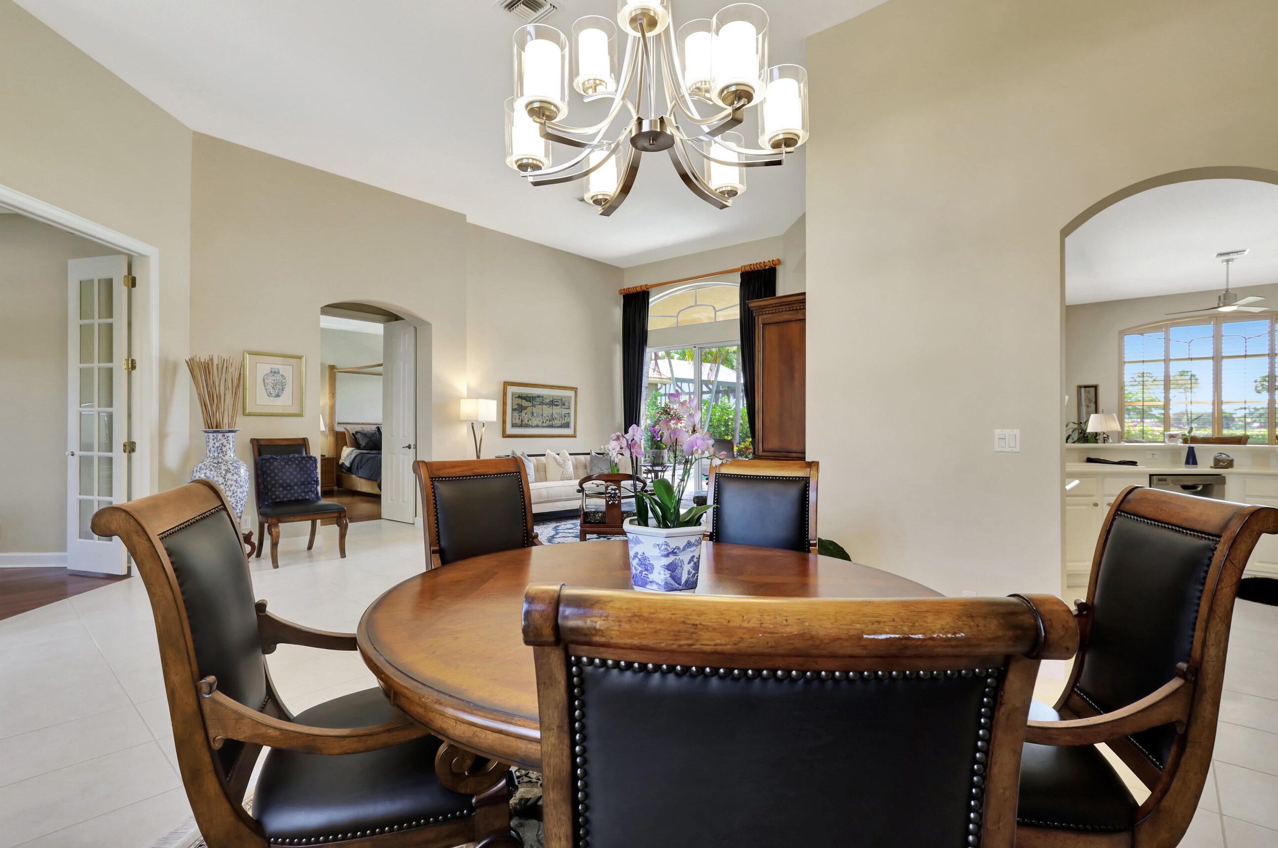 8984 Lakes Blvd, West Palm Beach FL  33412-1550 exterior