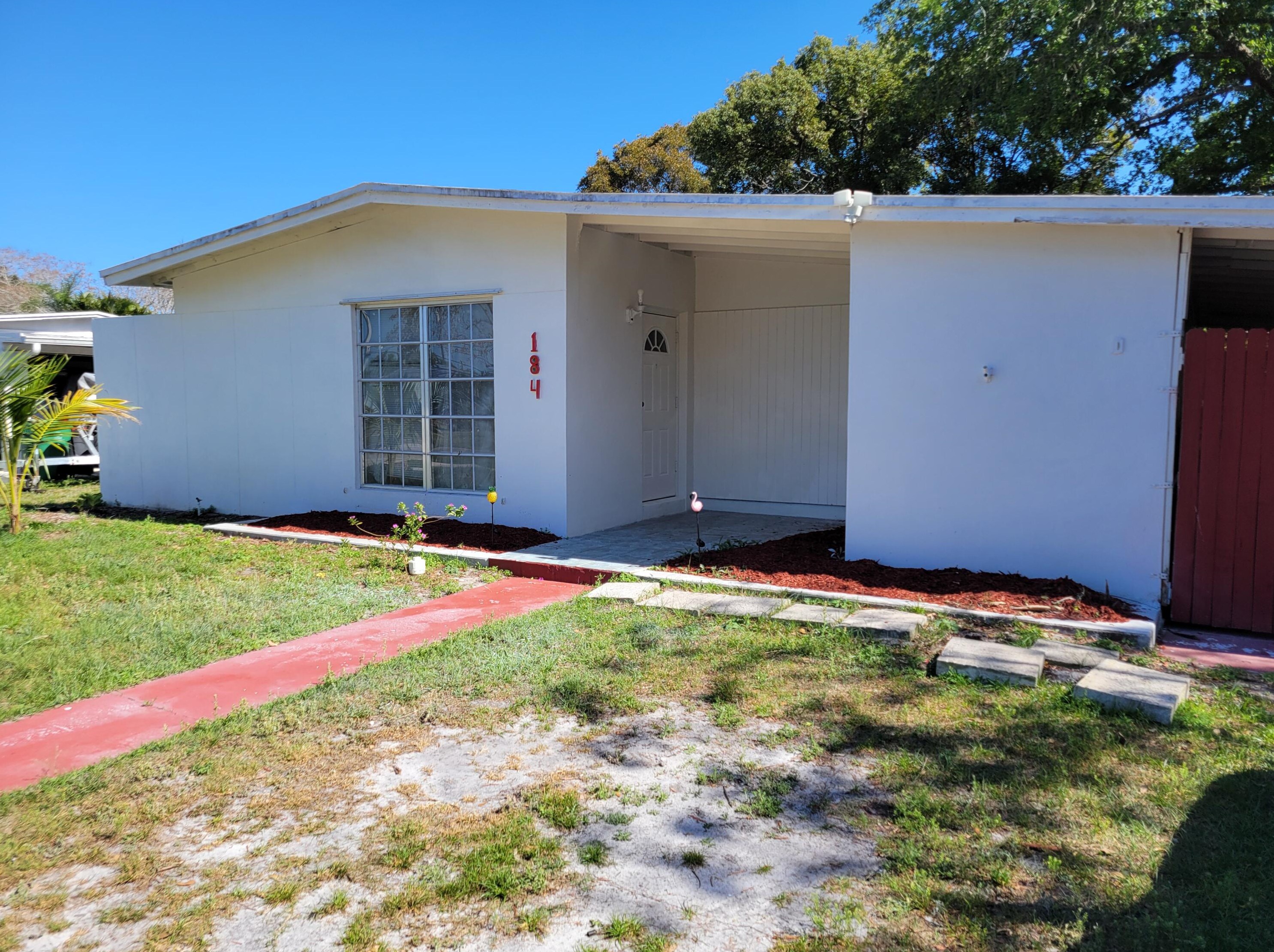 184 Se Serenata Ct, Fort Pierce, FL 34983