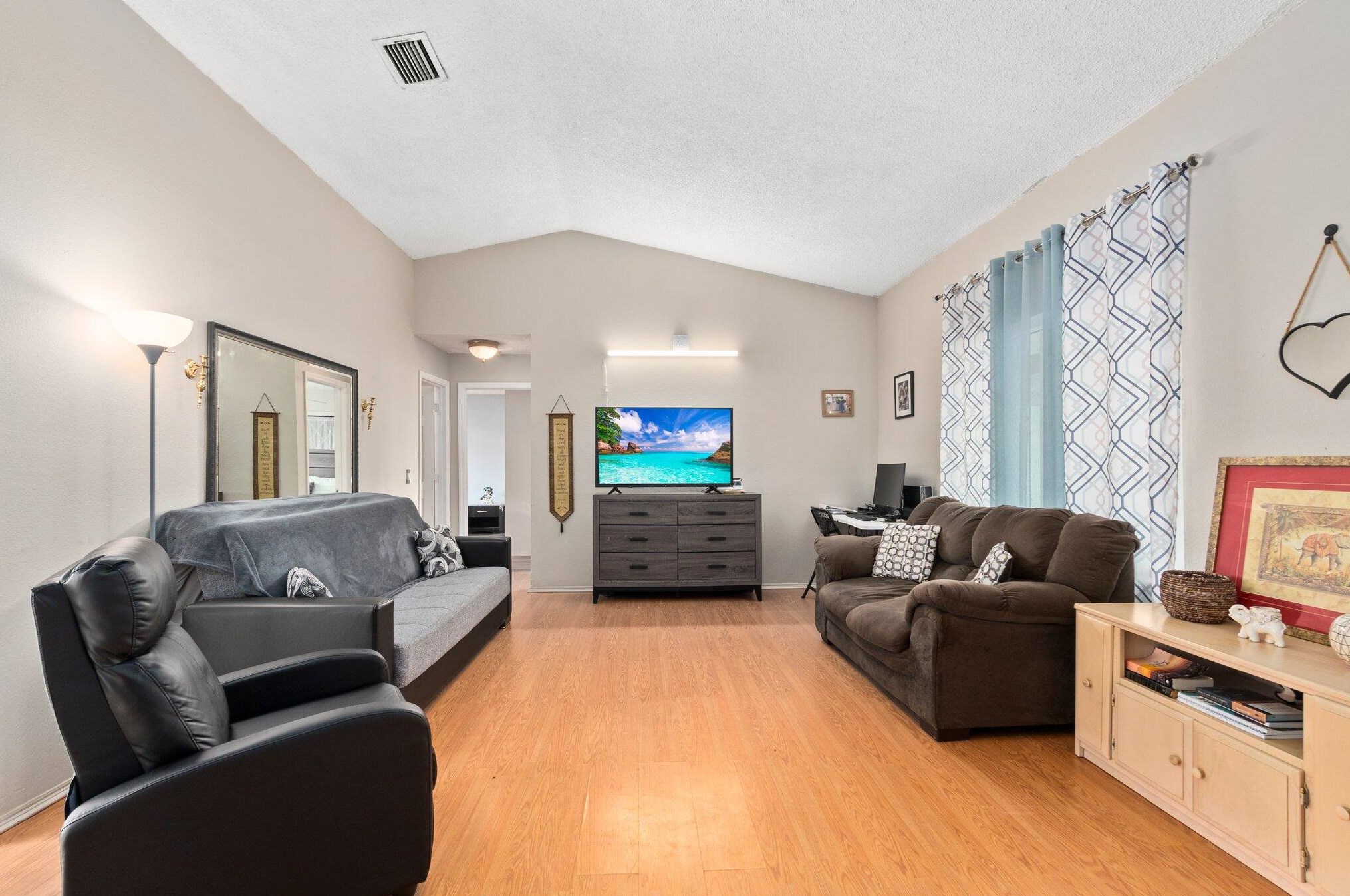 731 Bayard Ave, Fort Pierce FL  34983-1071 exterior