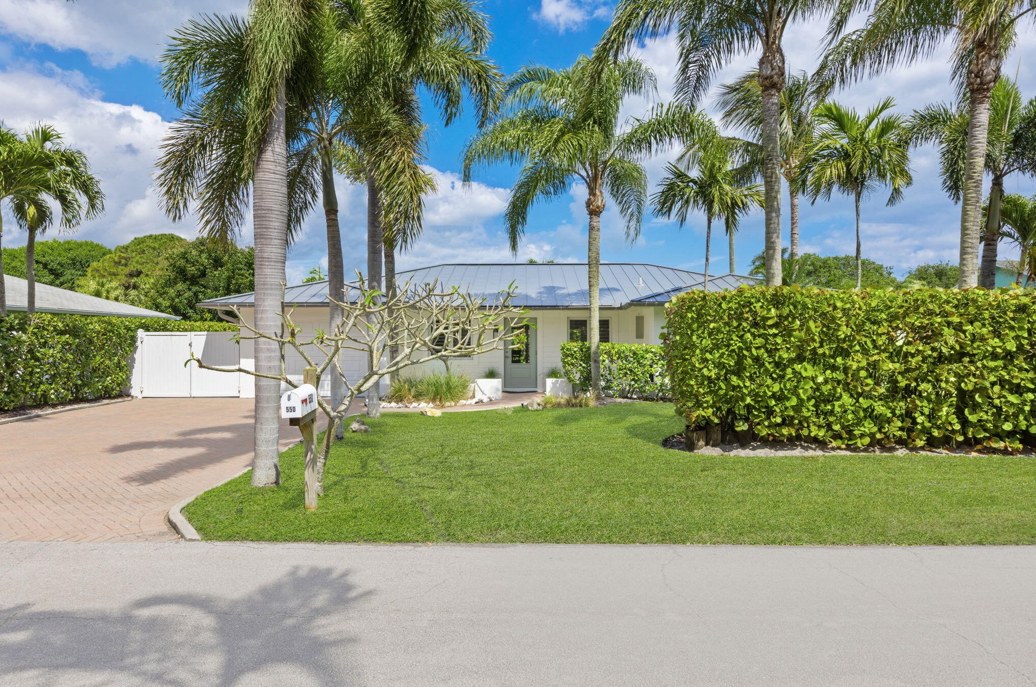 550 Dover Rd, Jupiter, FL 33469-2502
