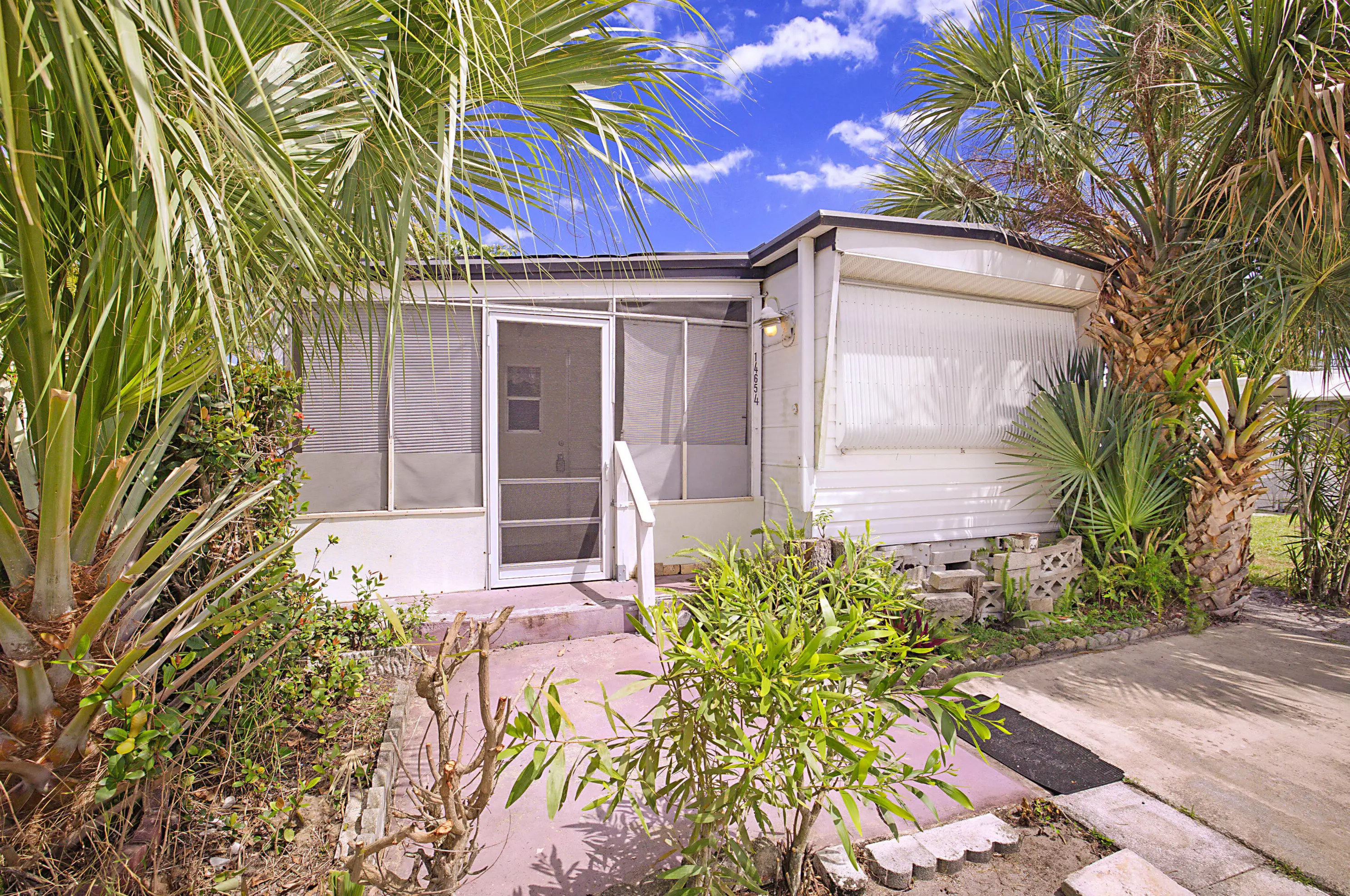 14654 Sunset Dr, Delray Beach, FL 33445-3827