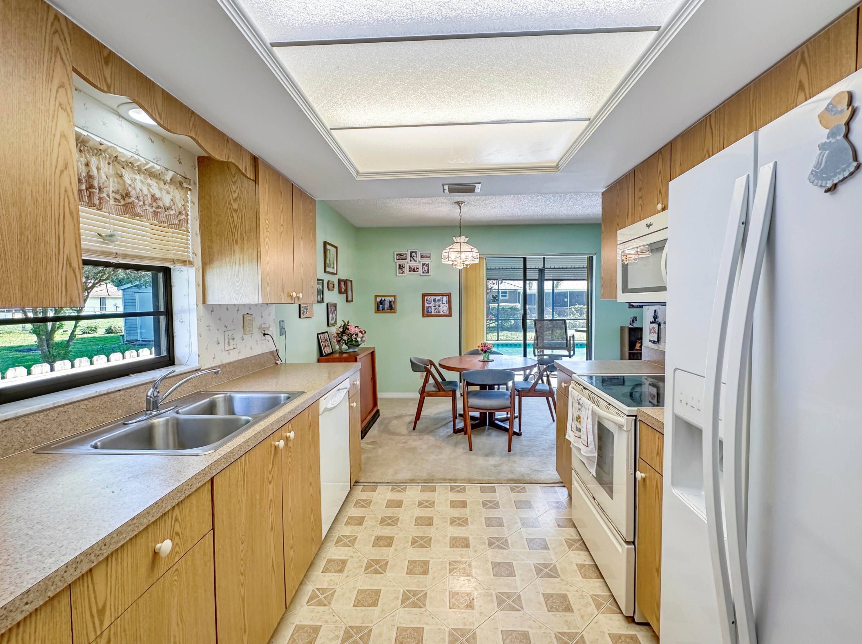 5300 Paleo Pne Cir, Fort Pierce FL 34951-2386 exterior