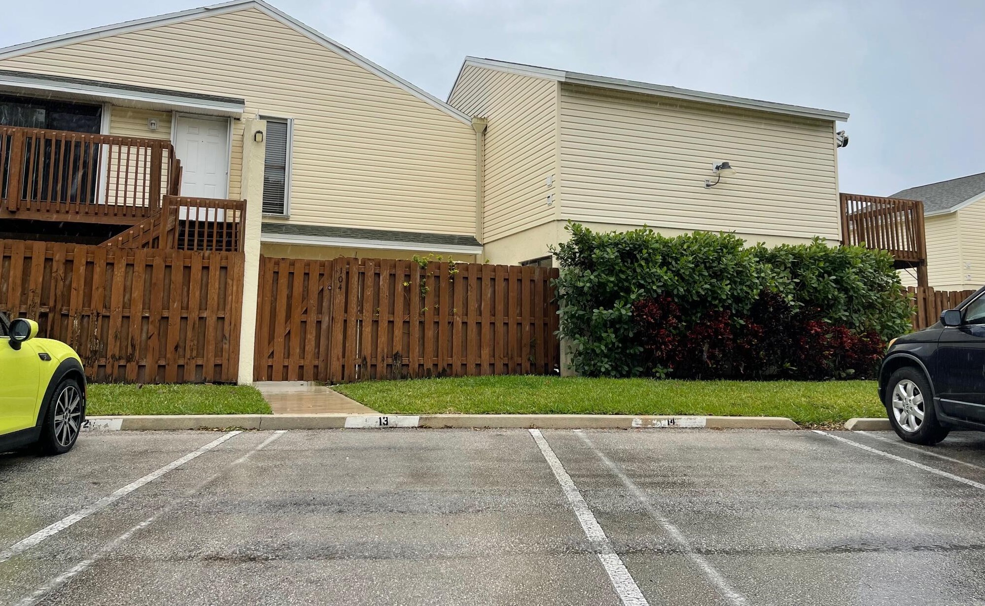 633 Executive Center Dr, West Palm Beach, FL 33401-4991