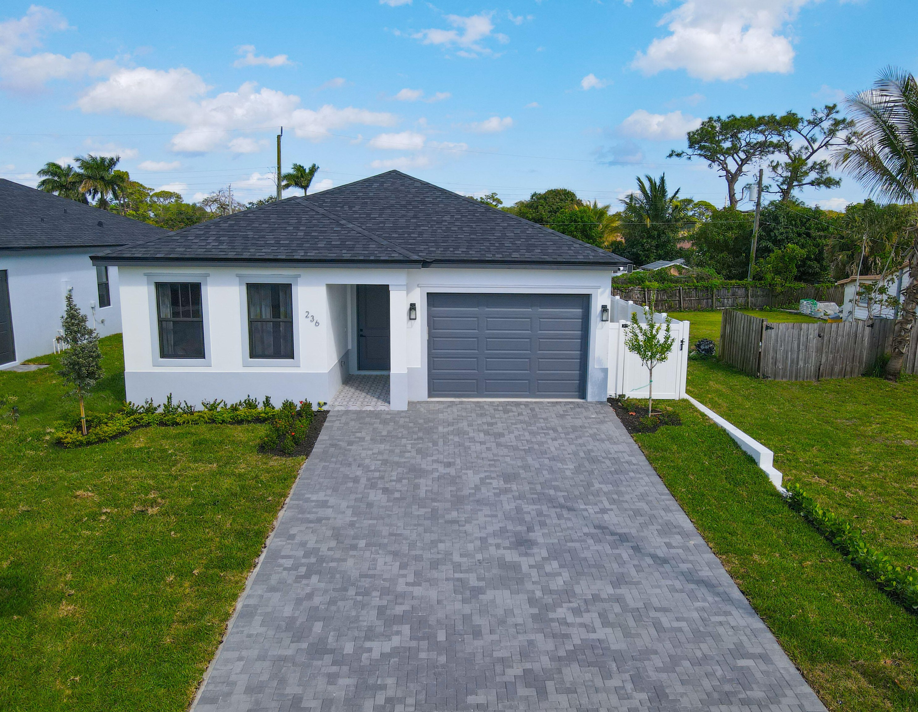 236 Walker Ave, Lake Worth, FL 33463