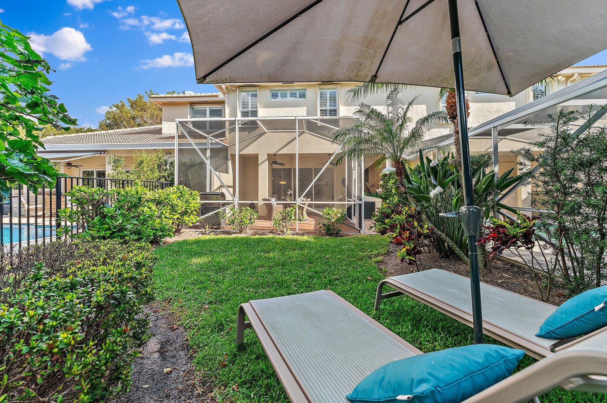 744 Cable Bch Ln, West Palm Beach FL  33410-3411 exterior