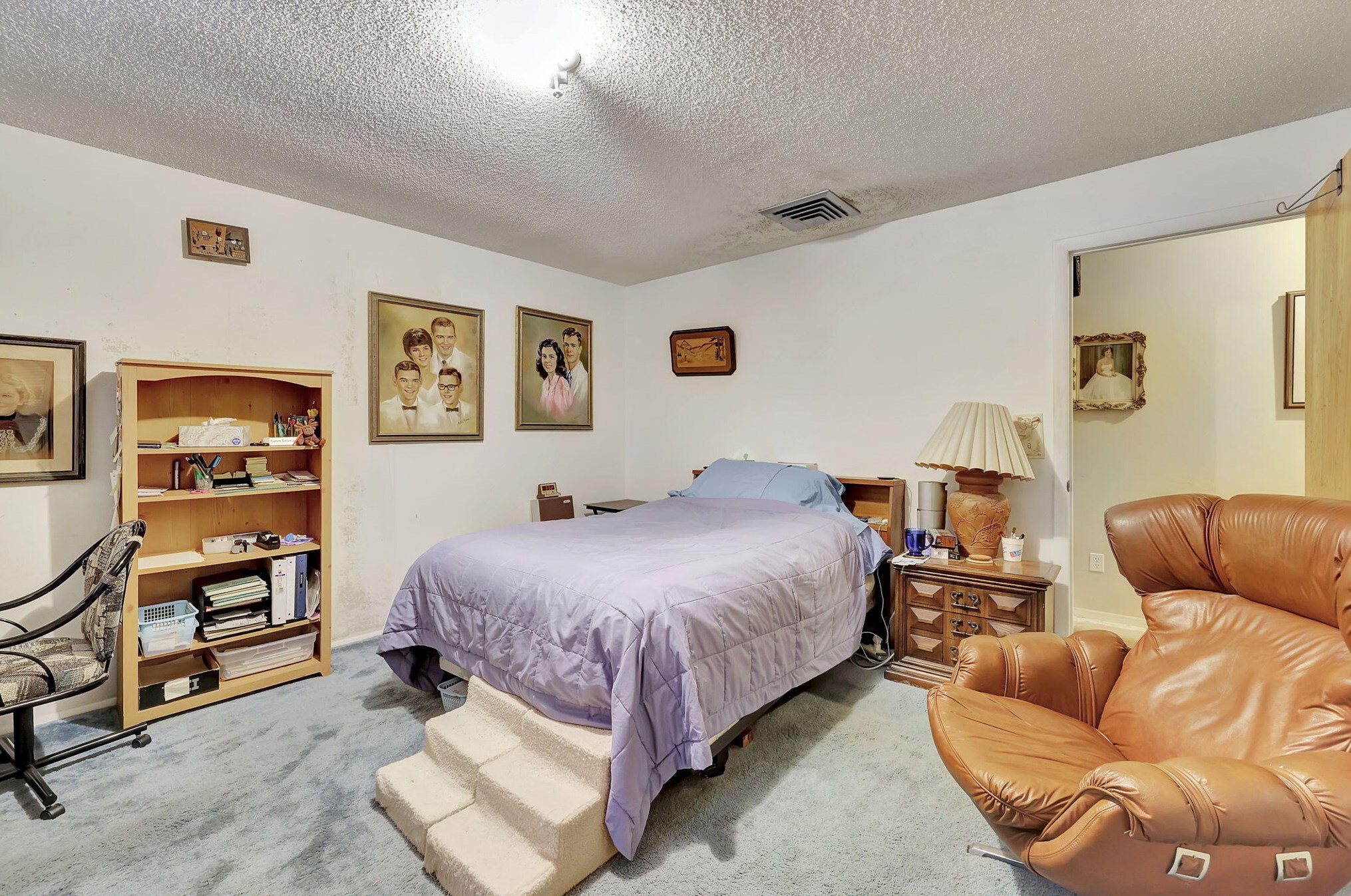 1010 Grandview Blvd, Fort Pierce FL 34982-4322 exterior