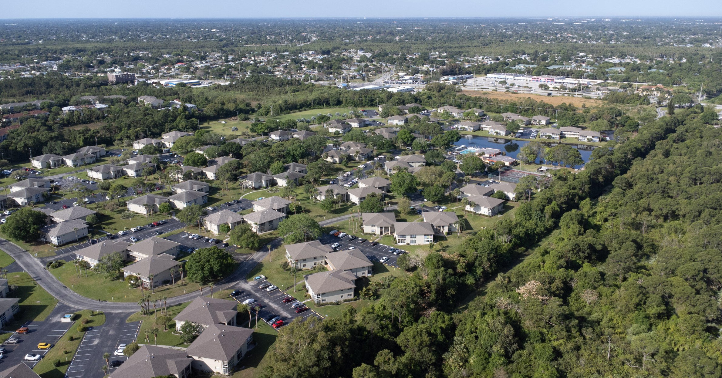 25 Lake Vista Trl, Fort Pierce FL  34952-6361 exterior