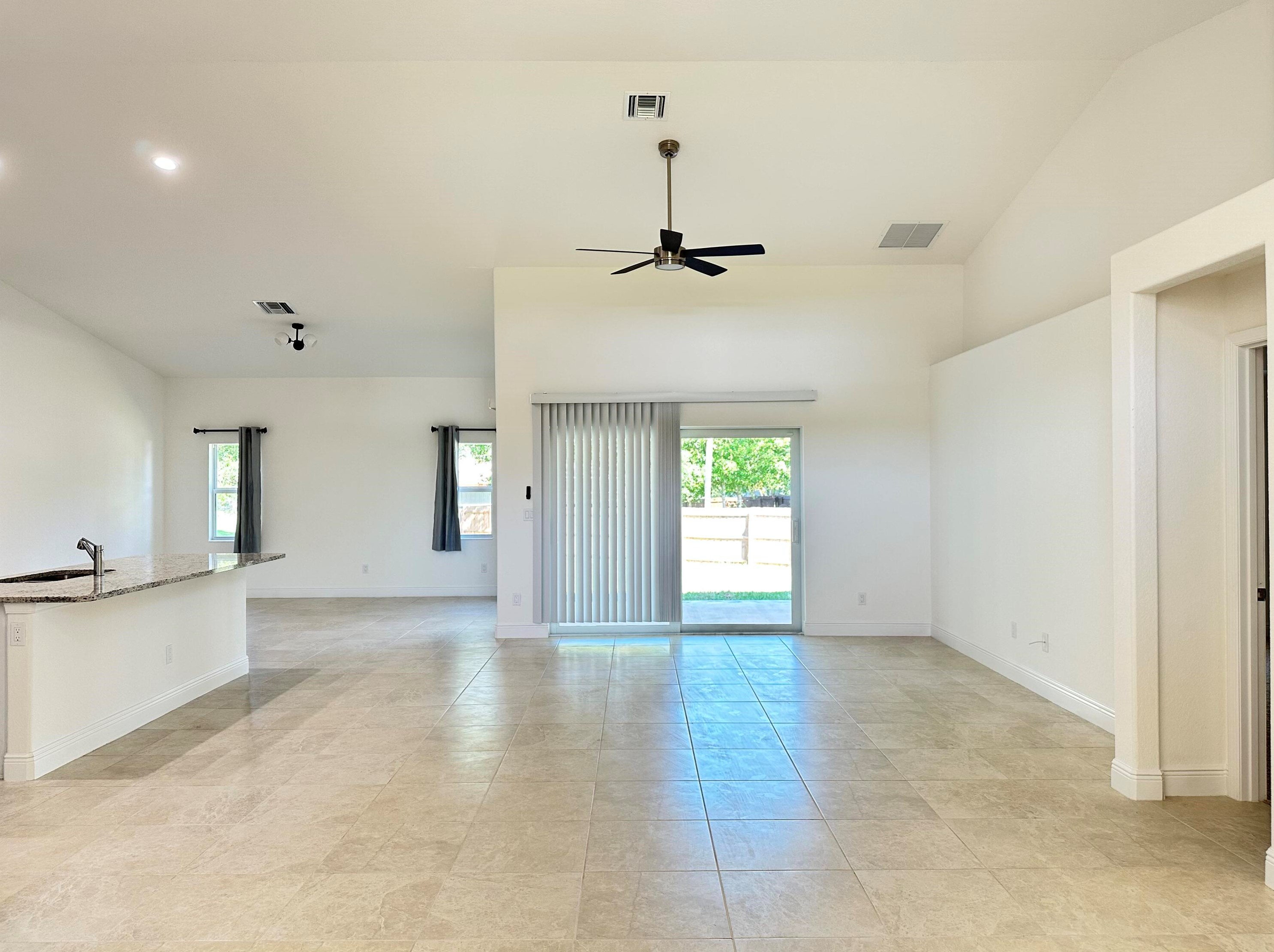 404 Gregory St, Fort Pierce, FL