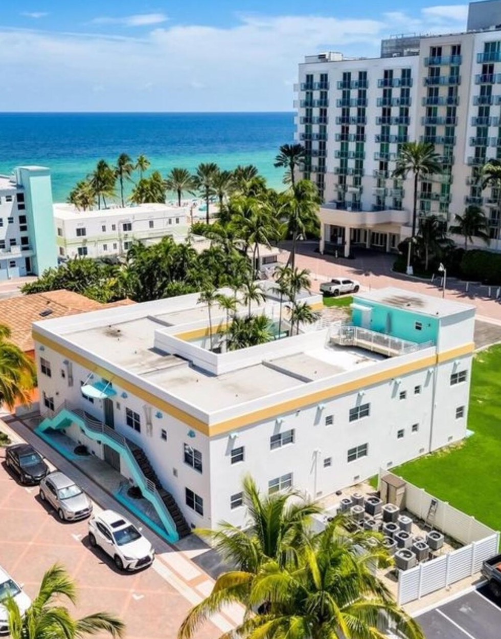 326 Wilson St #106, Hollywood, FL 33019