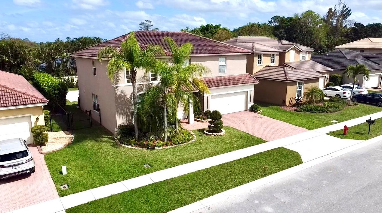 1534 Newhaven Point Ln, West Palm Beach, FL 33411-6624