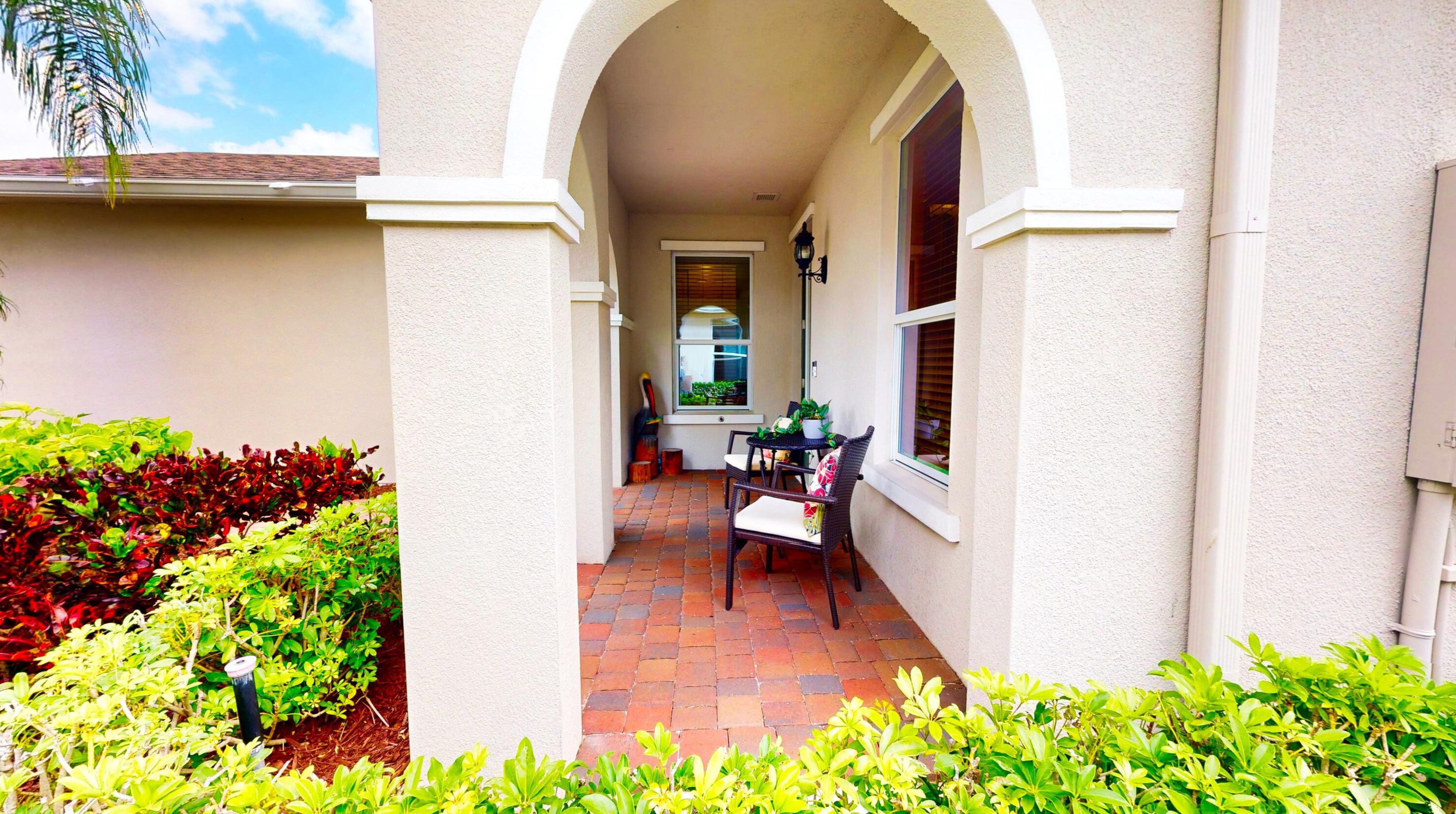 10088 Oak Tree Cir, Fort Pierce, FL 34987-2454