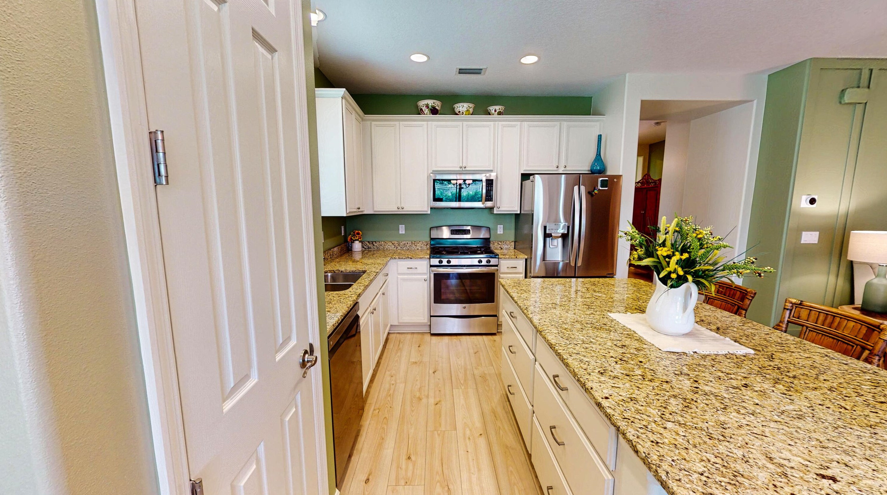 10088 Oak Tree Cir, Fort Pierce FL 34987-2454 exterior