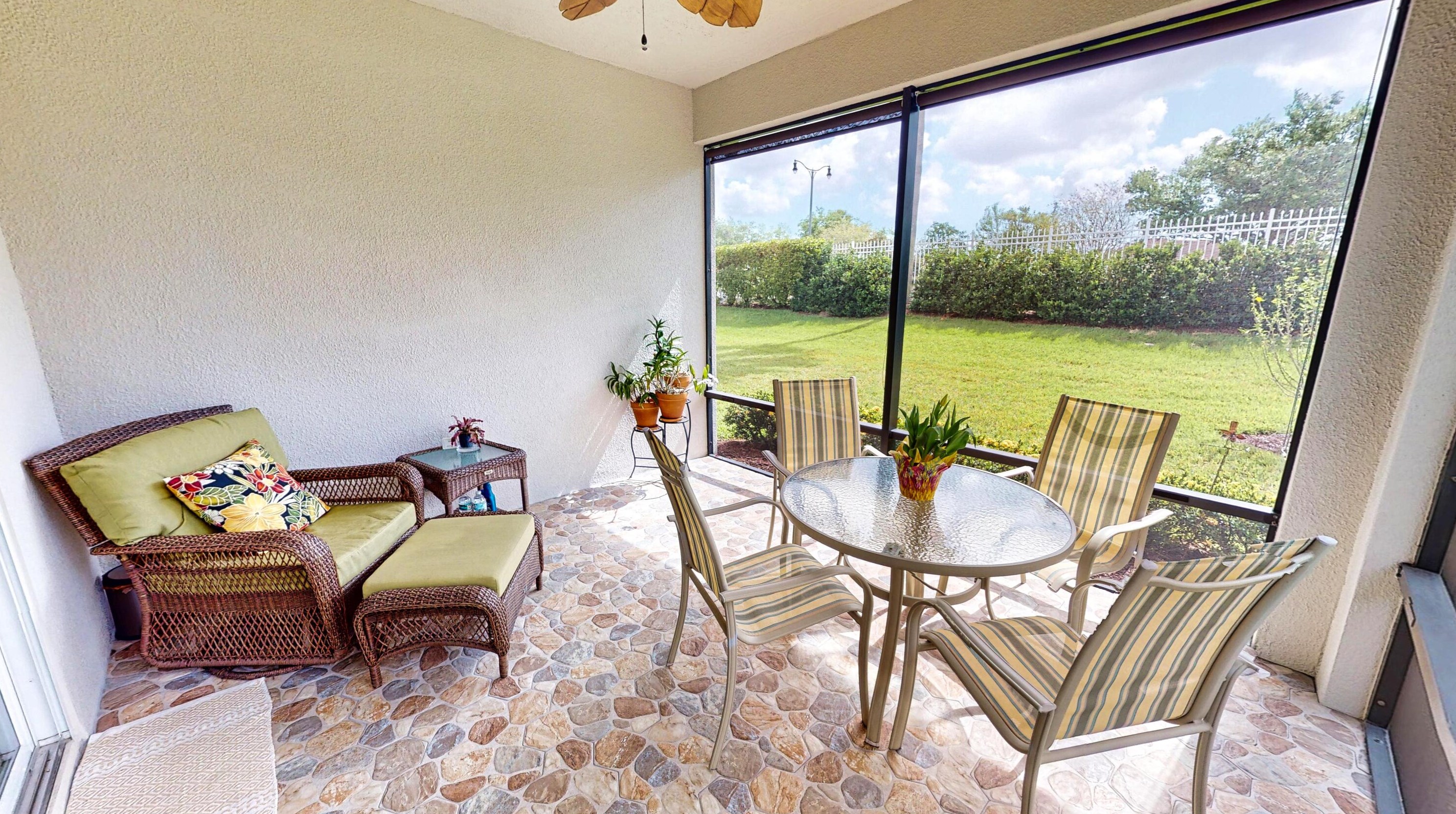 10088 Oak Tree Cir, Fort Pierce FL 34987-2454 exterior