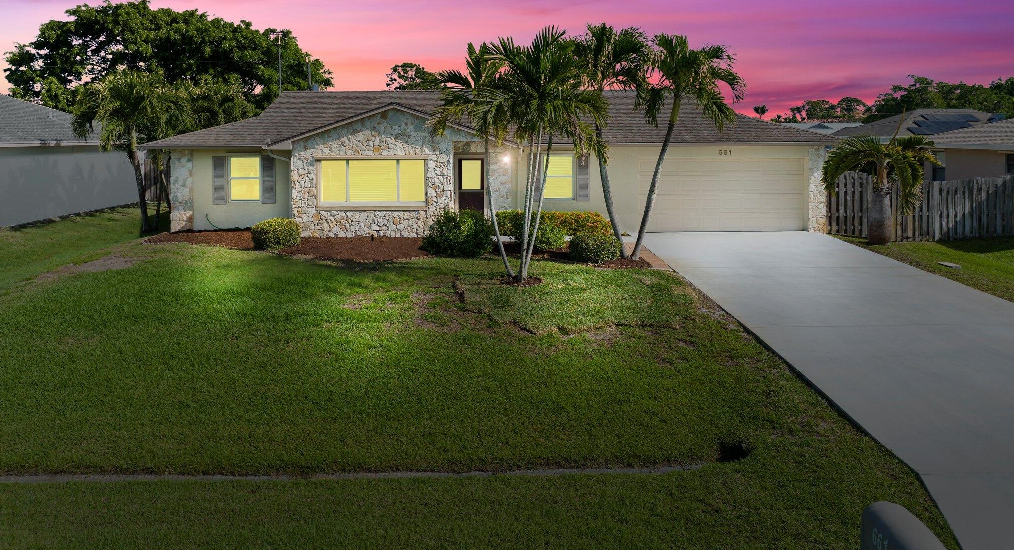 661 Se Crescent Ave, Fort Pierce, FL 34984
