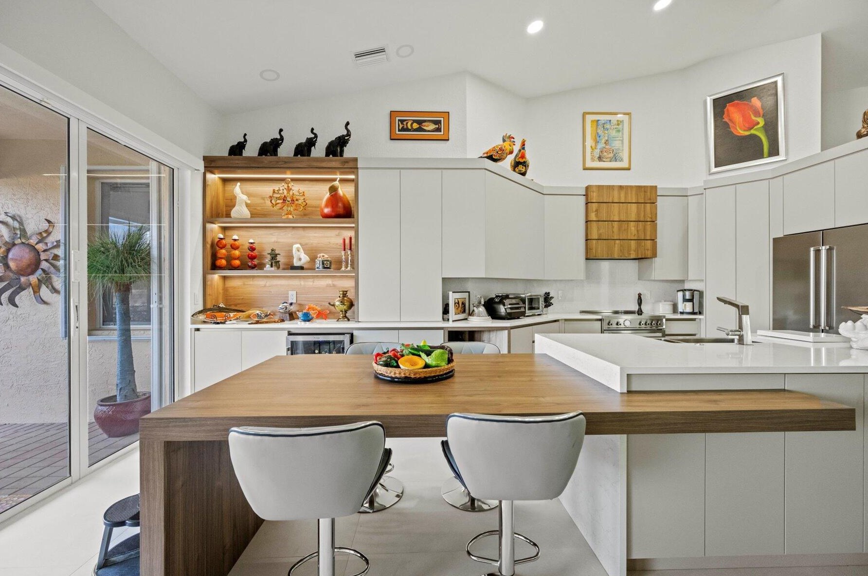 4690 Carlton Golf Dr, Lake Worth FL 33449-8133 exterior