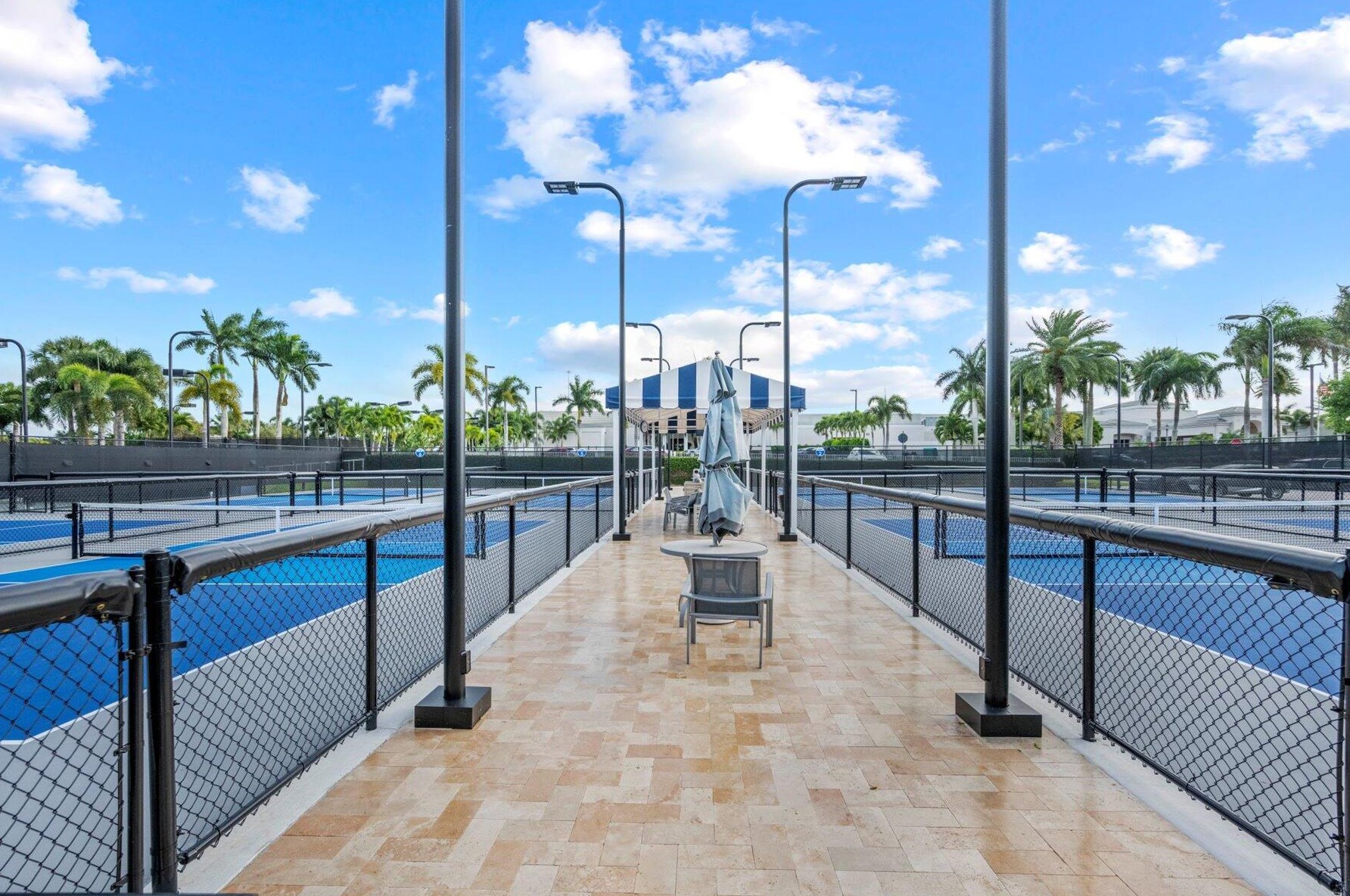 4690 Carlton Golf Dr, Lake Worth FL 33449-8133 exterior