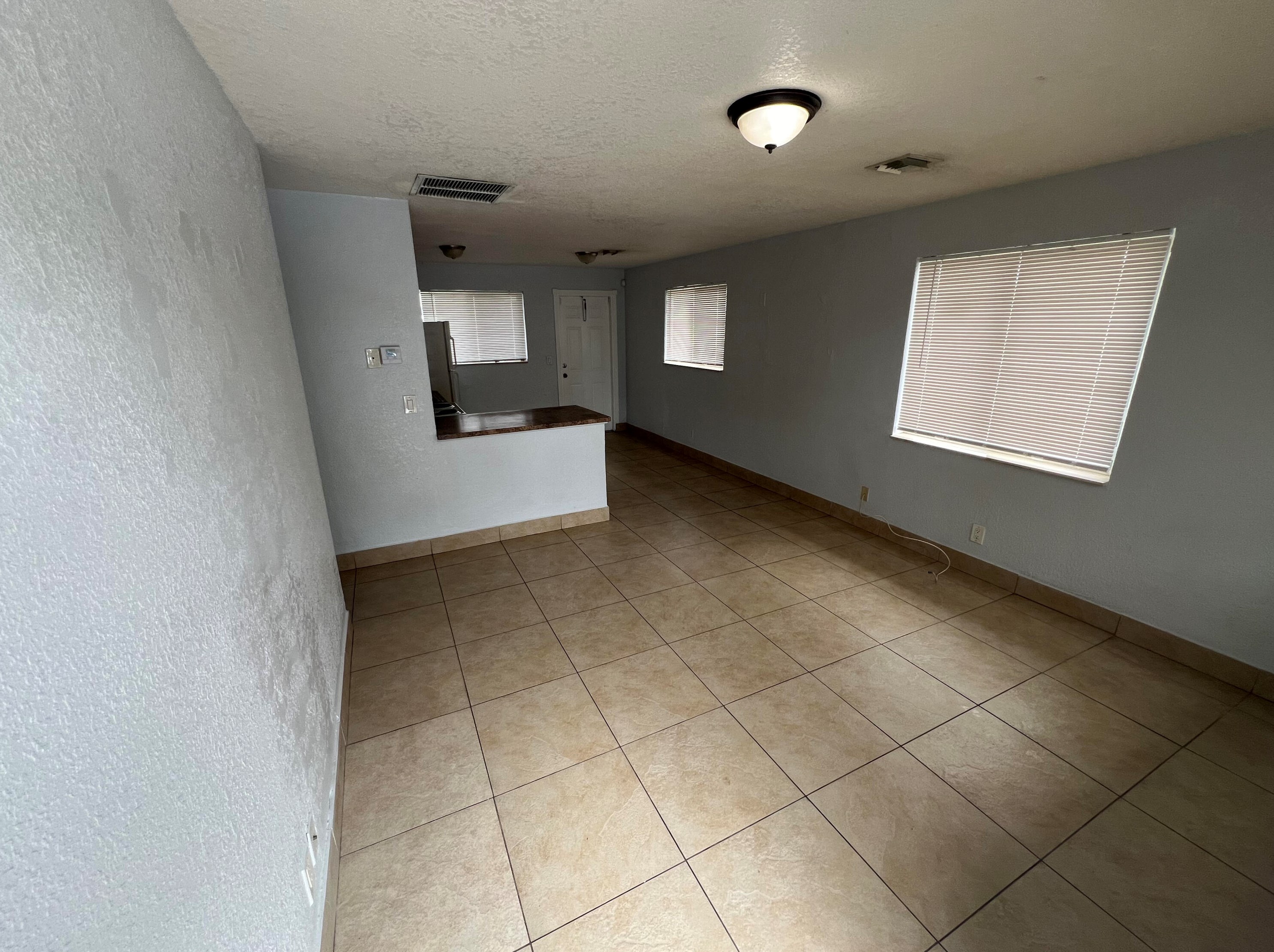 2820 Avenue, West Palm Beach, FL 33404-4043
