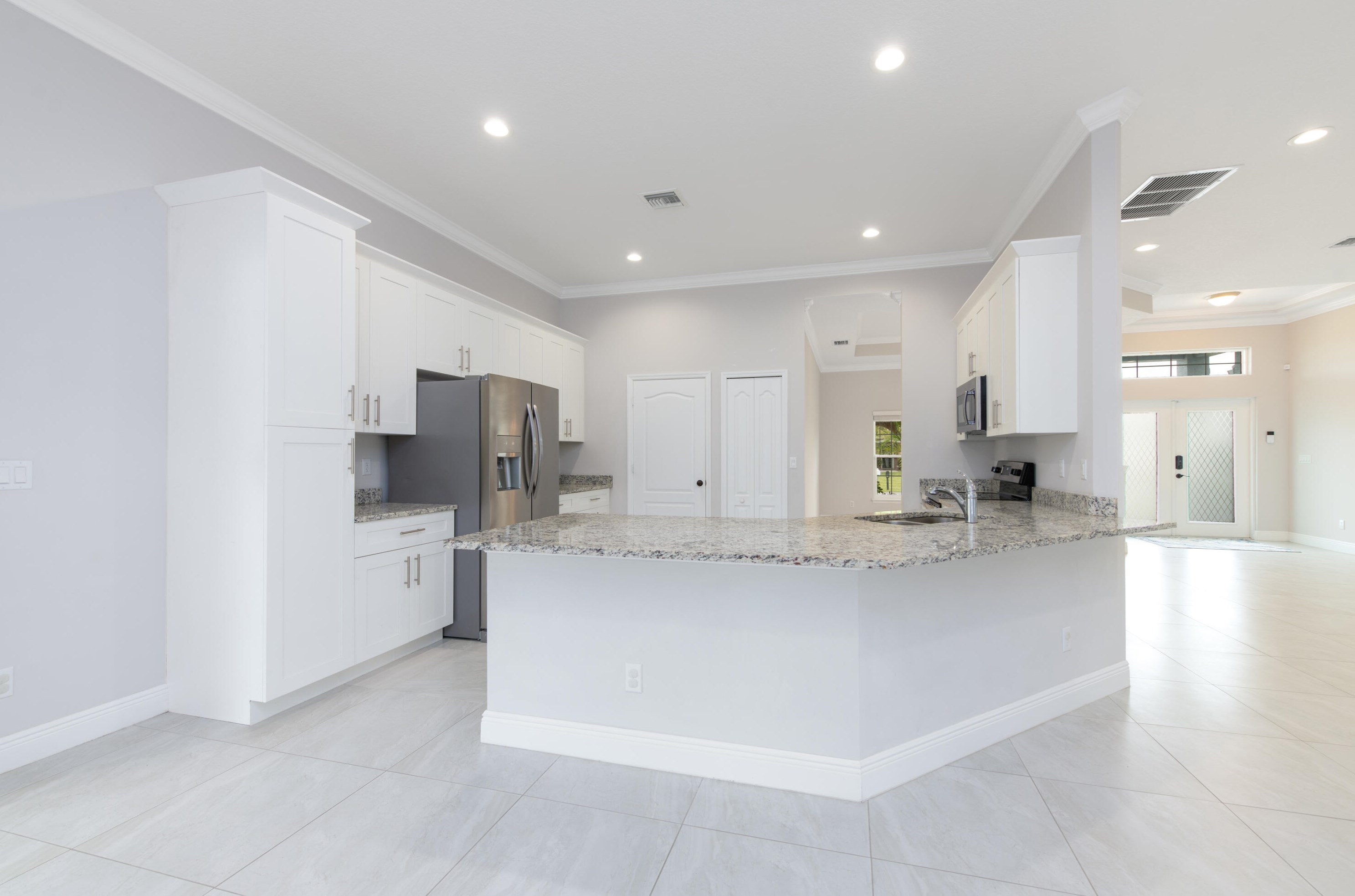 670 Gailbreath Ave, Fort Pierce FL 34953-7605 exterior