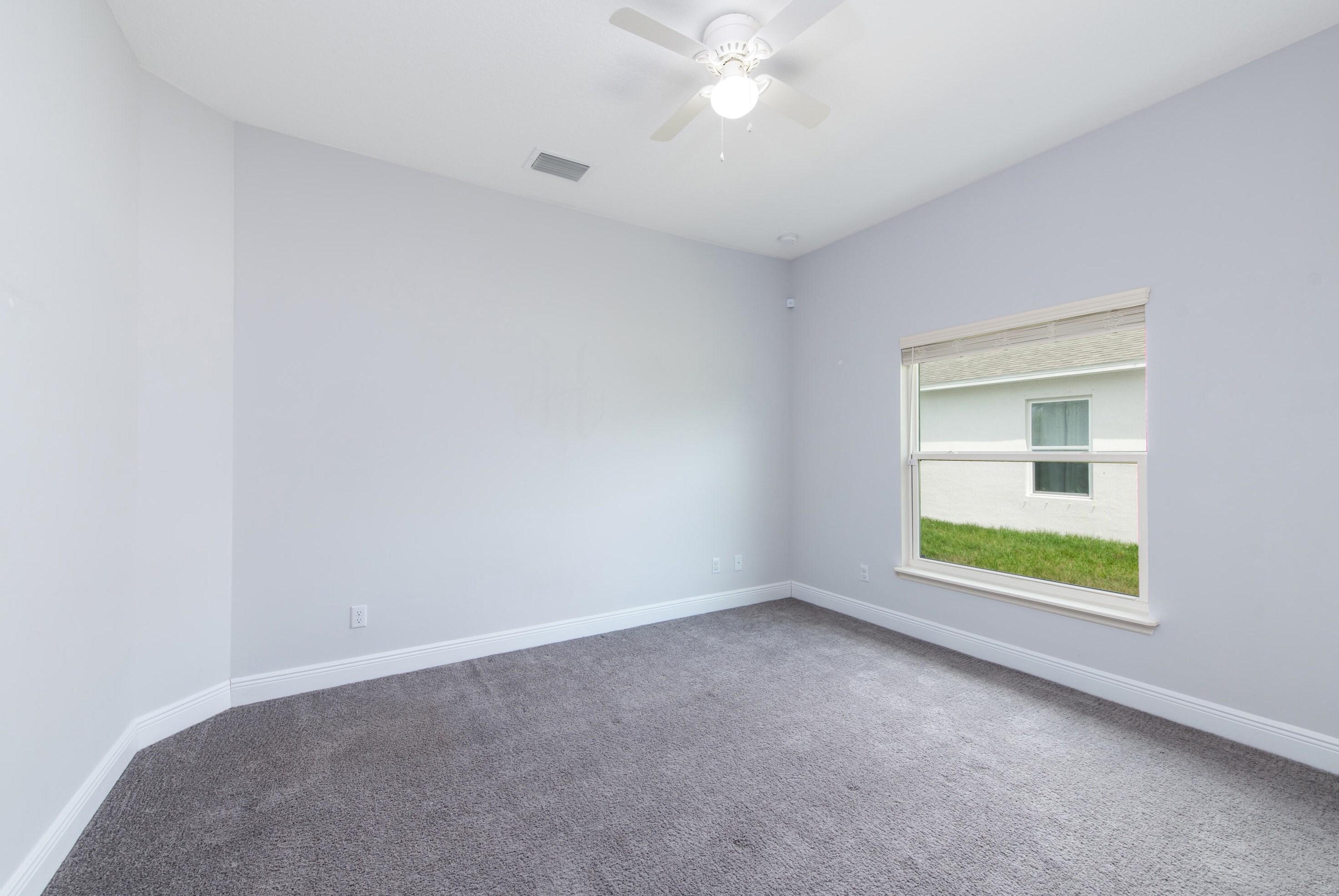 670 Gailbreath Ave, Fort Pierce FL 34953-7605 exterior