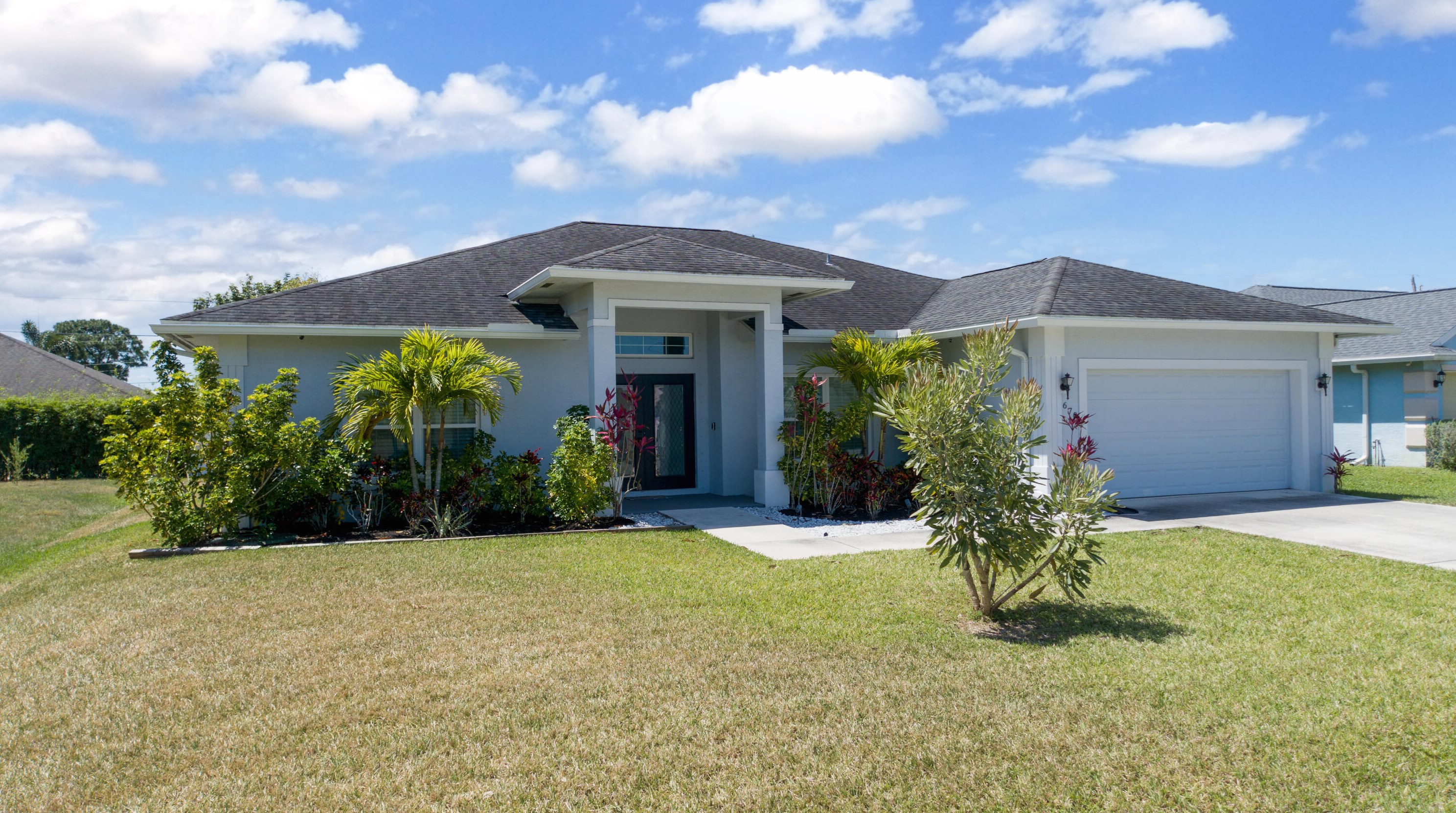 670 Gailbreath Ave, Fort Pierce FL 34953-7605 exterior