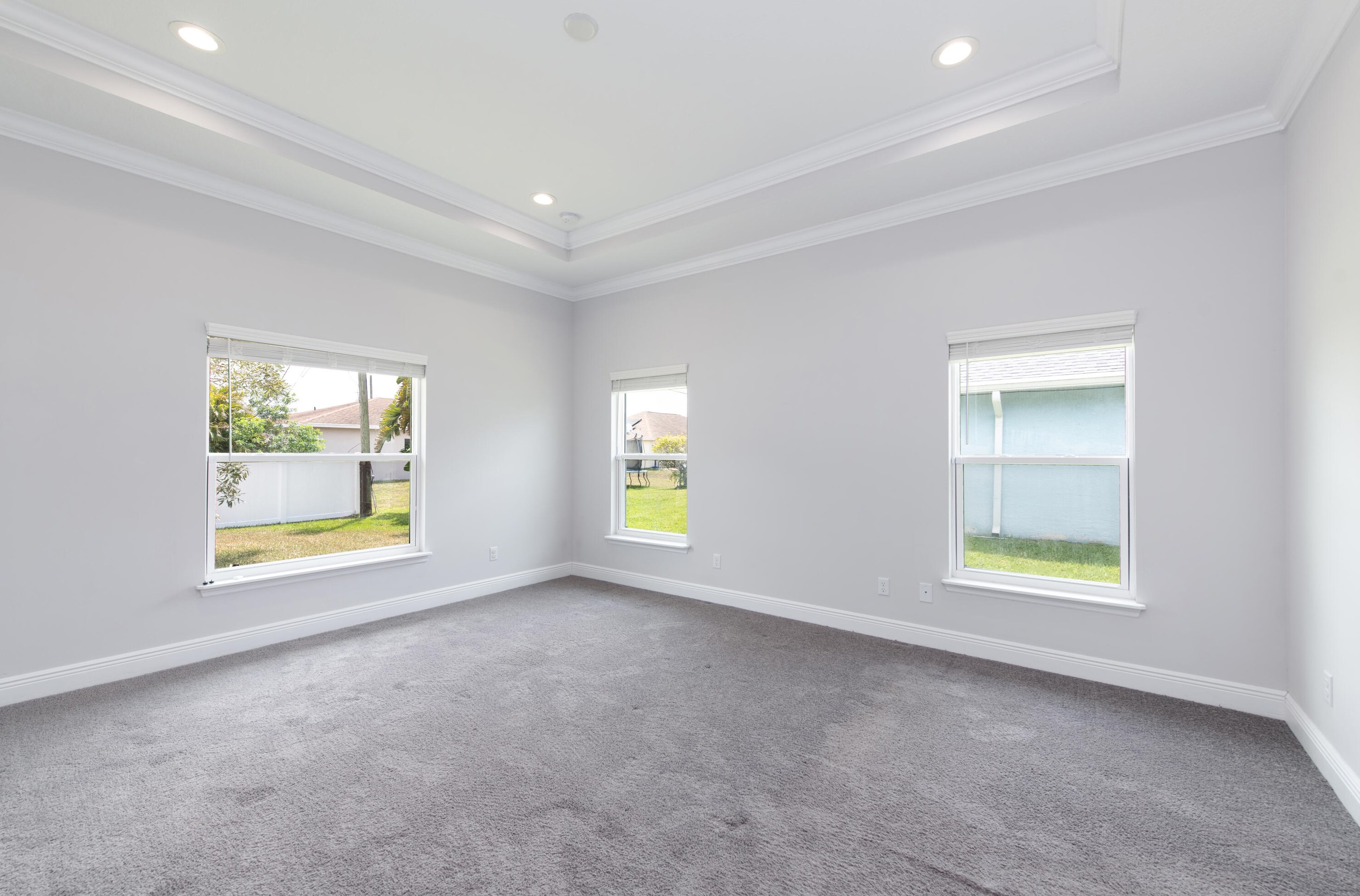 670 Gailbreath Ave, Fort Pierce FL 34953-7605 exterior