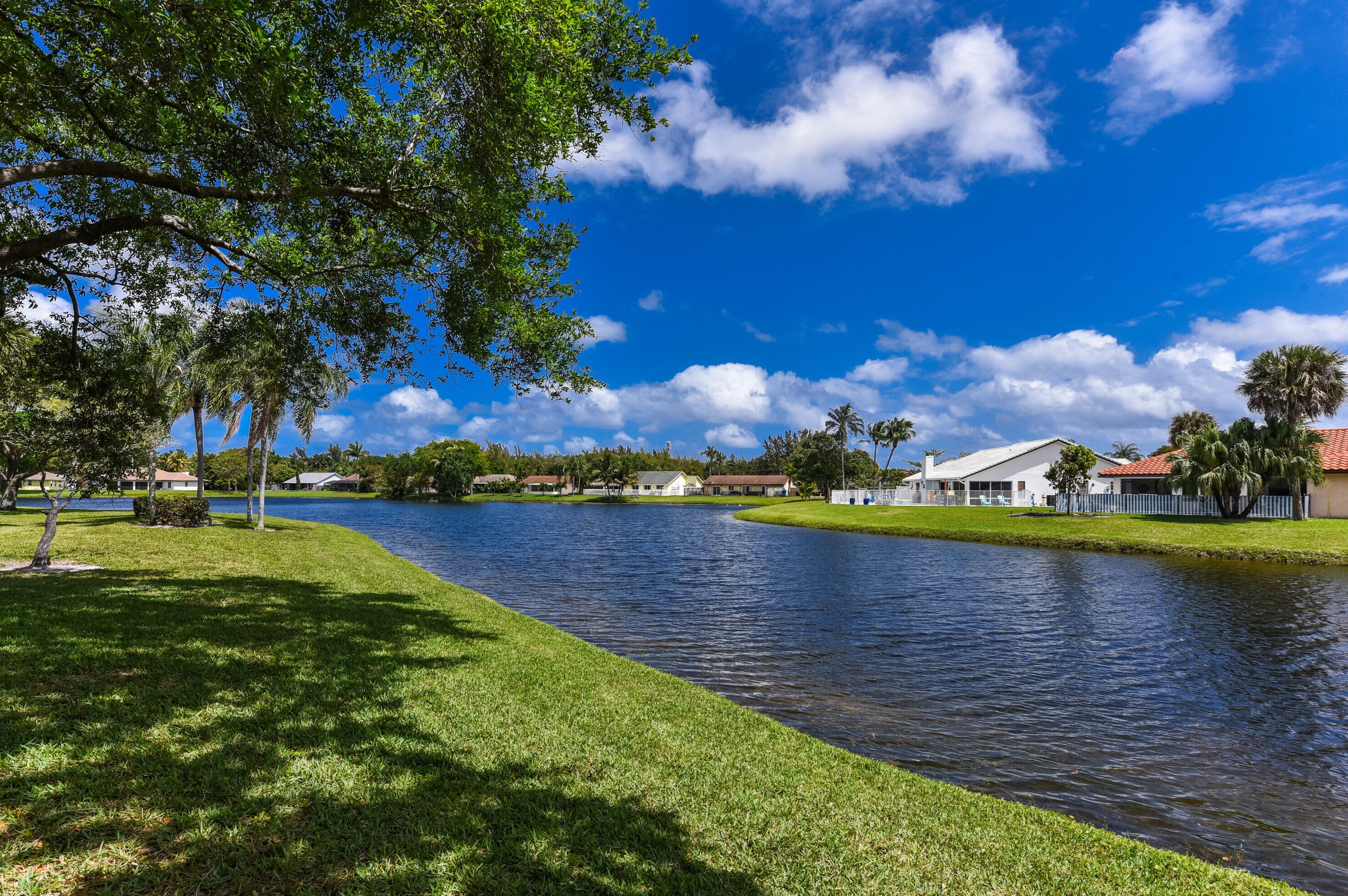 65 Via De Casas Norte, Boynton Beach FL  33426-8854 exterior