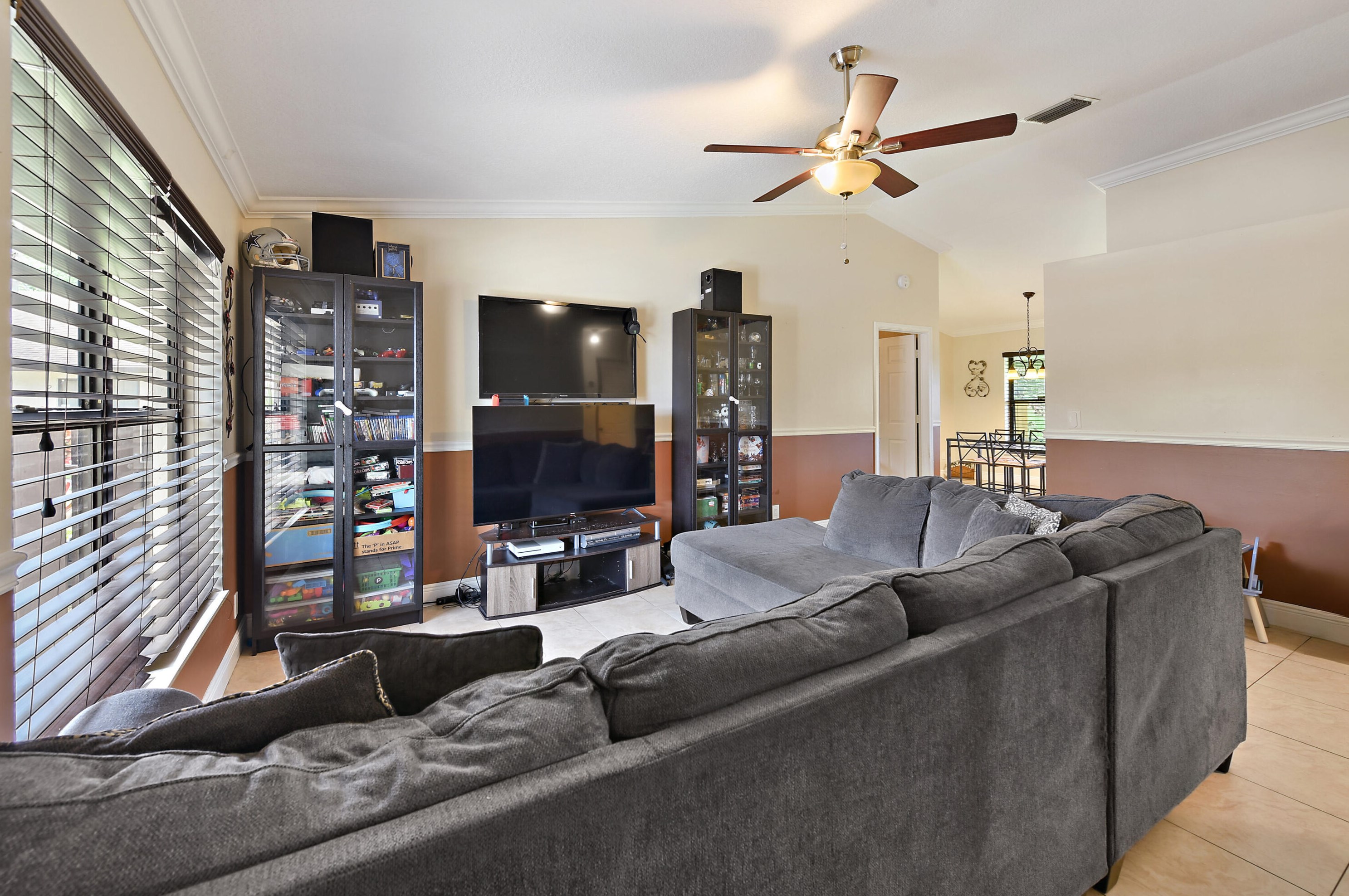 65 Via De Casas Norte, Boynton Beach FL  33426-8854 exterior